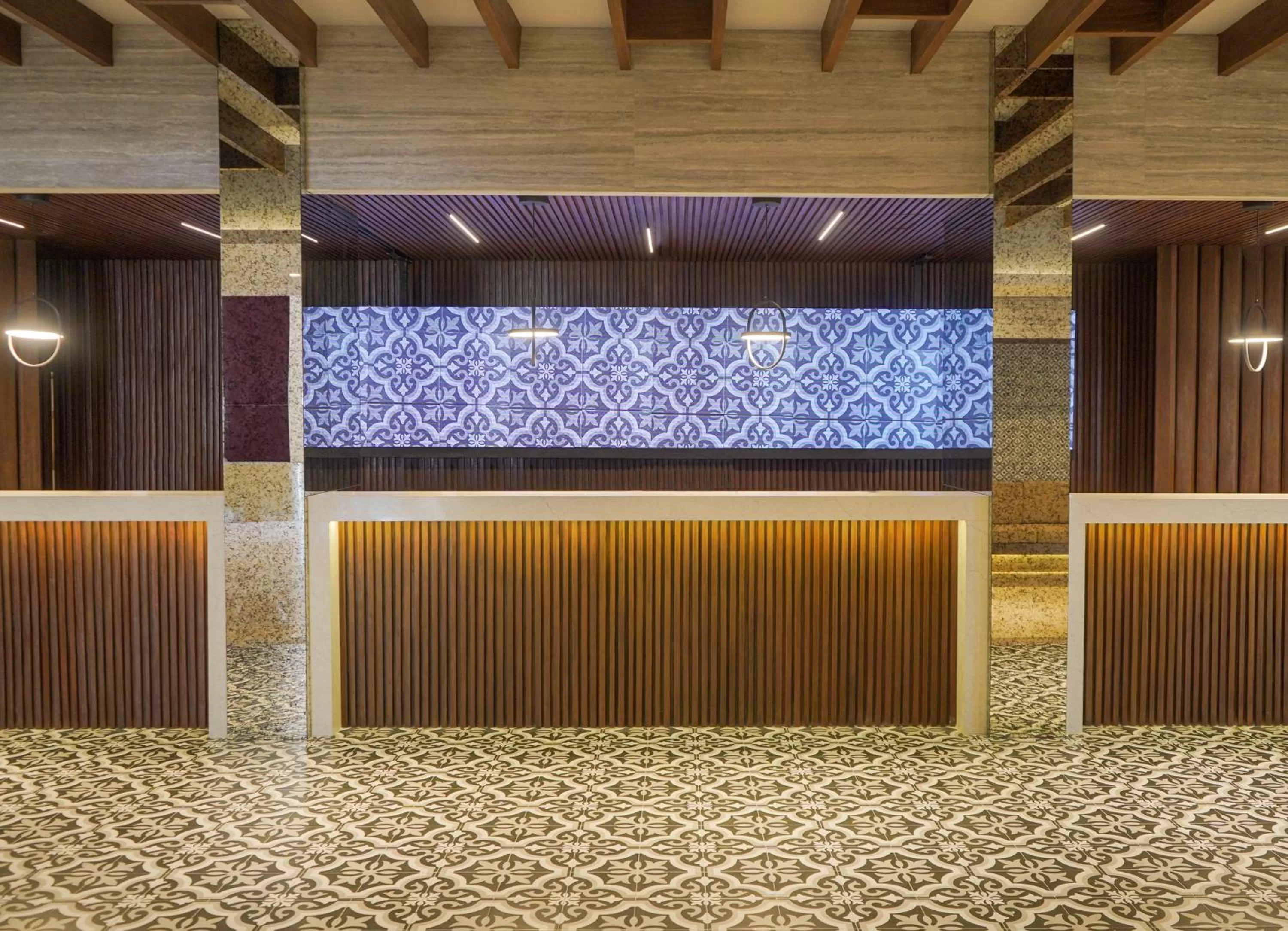Lobby or reception in Pacific Palace Beach Tower Hotel