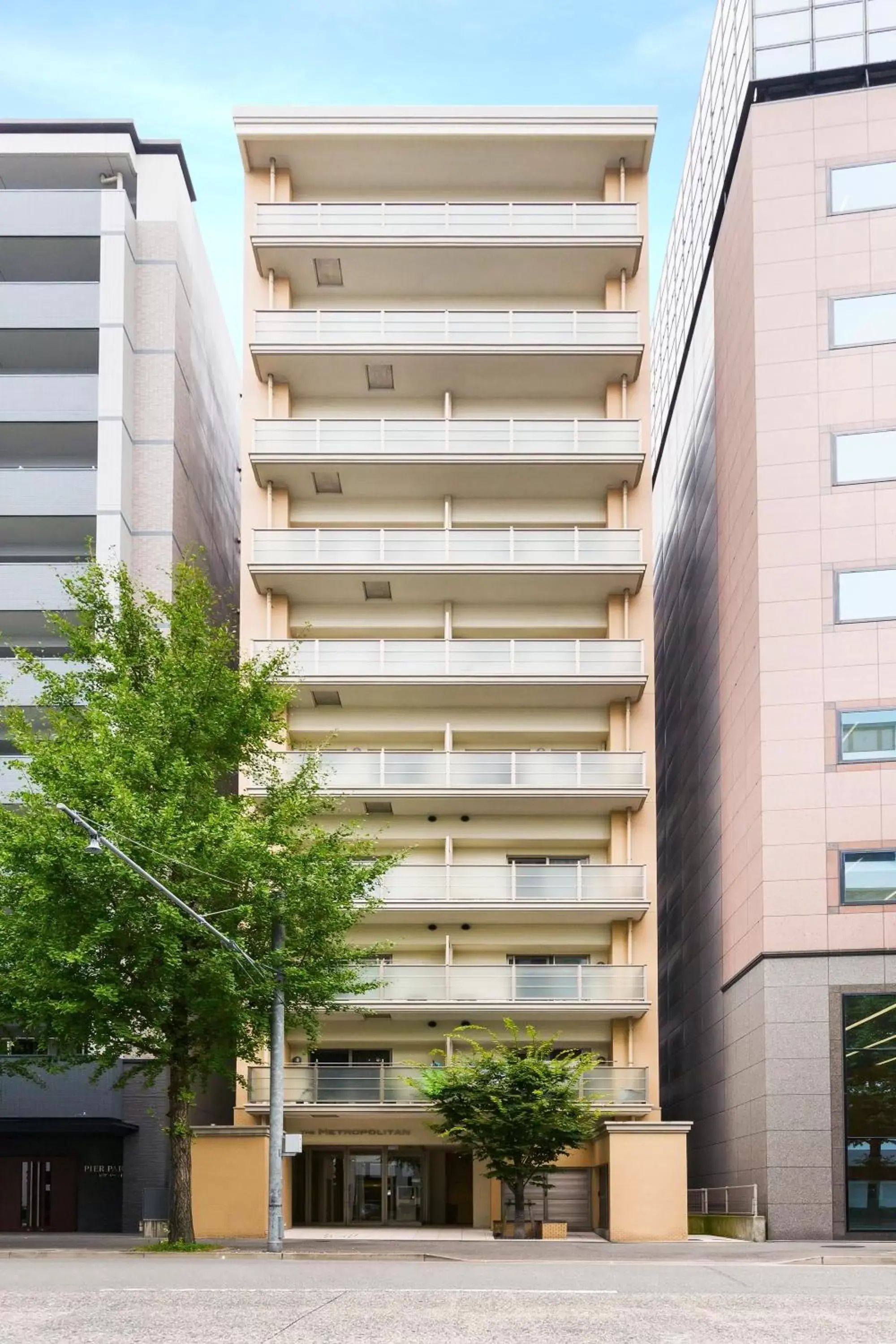 Facade/entrance, Property Building in The Metropolitan