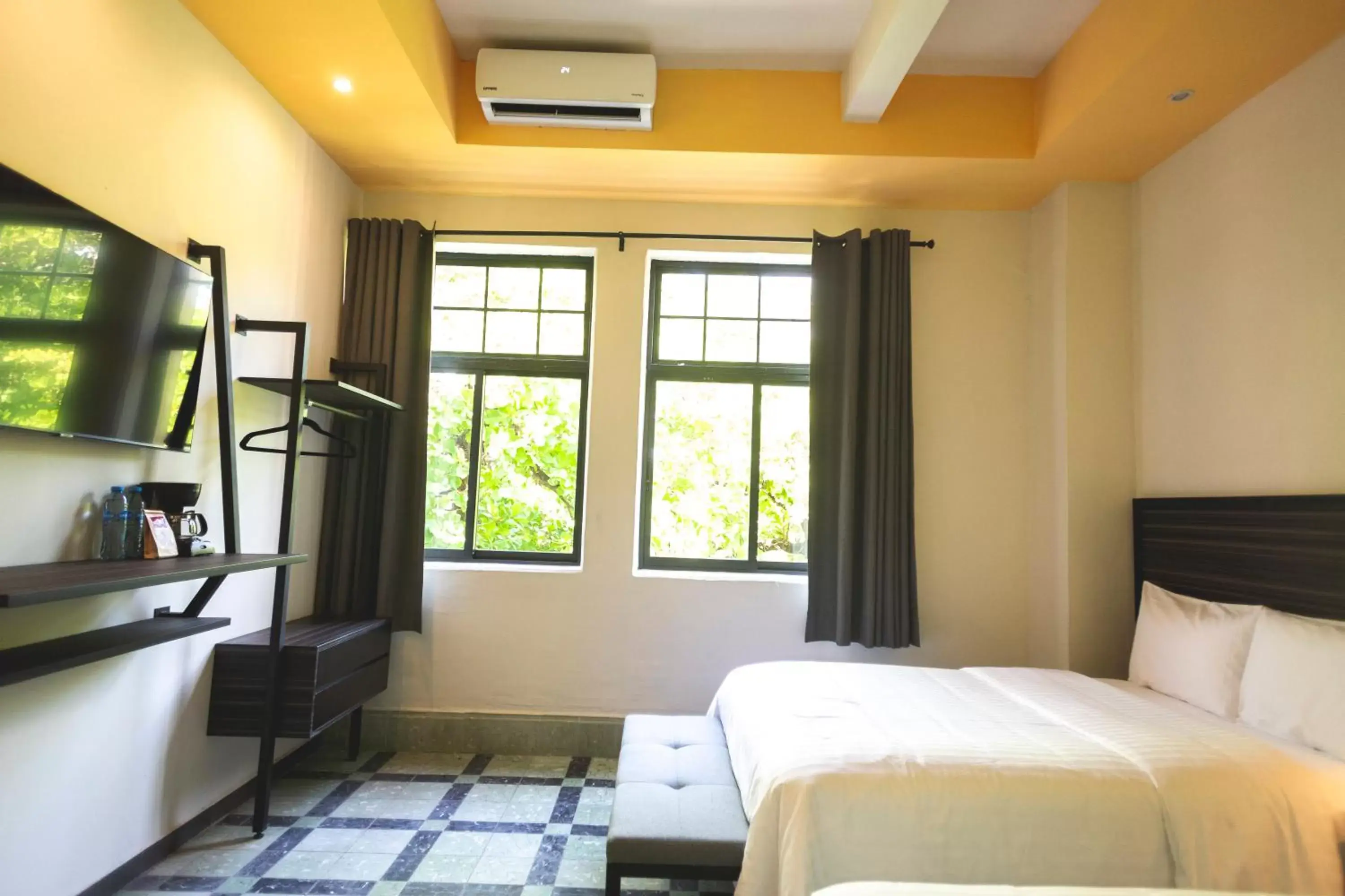 Photo of the whole room, Bed in Hotel La Nacional By Kavia Photo of the whole room, Bed in Hotel La Nacional By Kavia