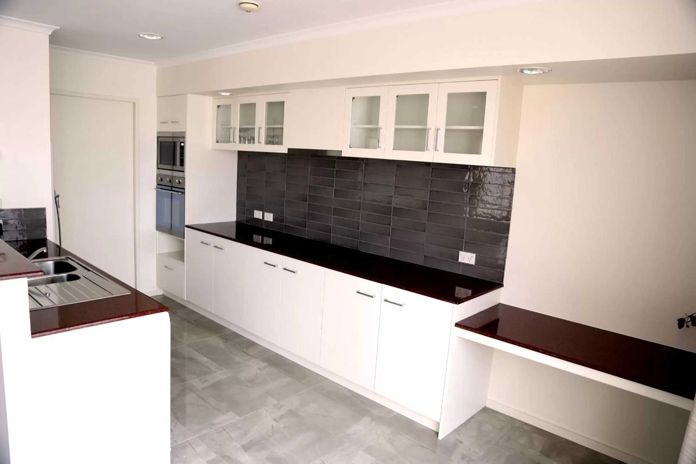 Kitchen or kitchenette in Salamanca Inn