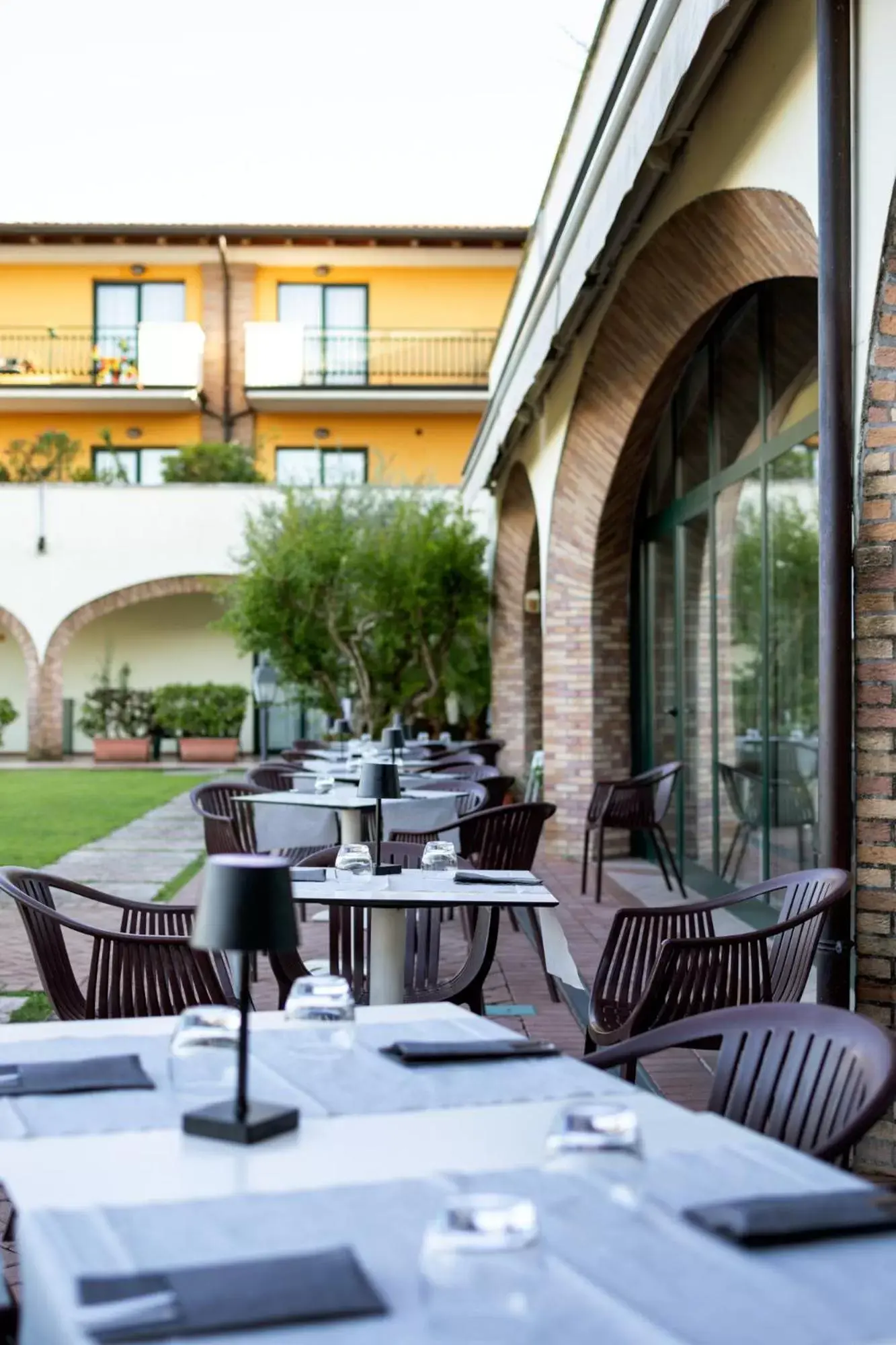 Restaurant/Places to Eat in Le Terrazze sul Lago Hotel & Residence