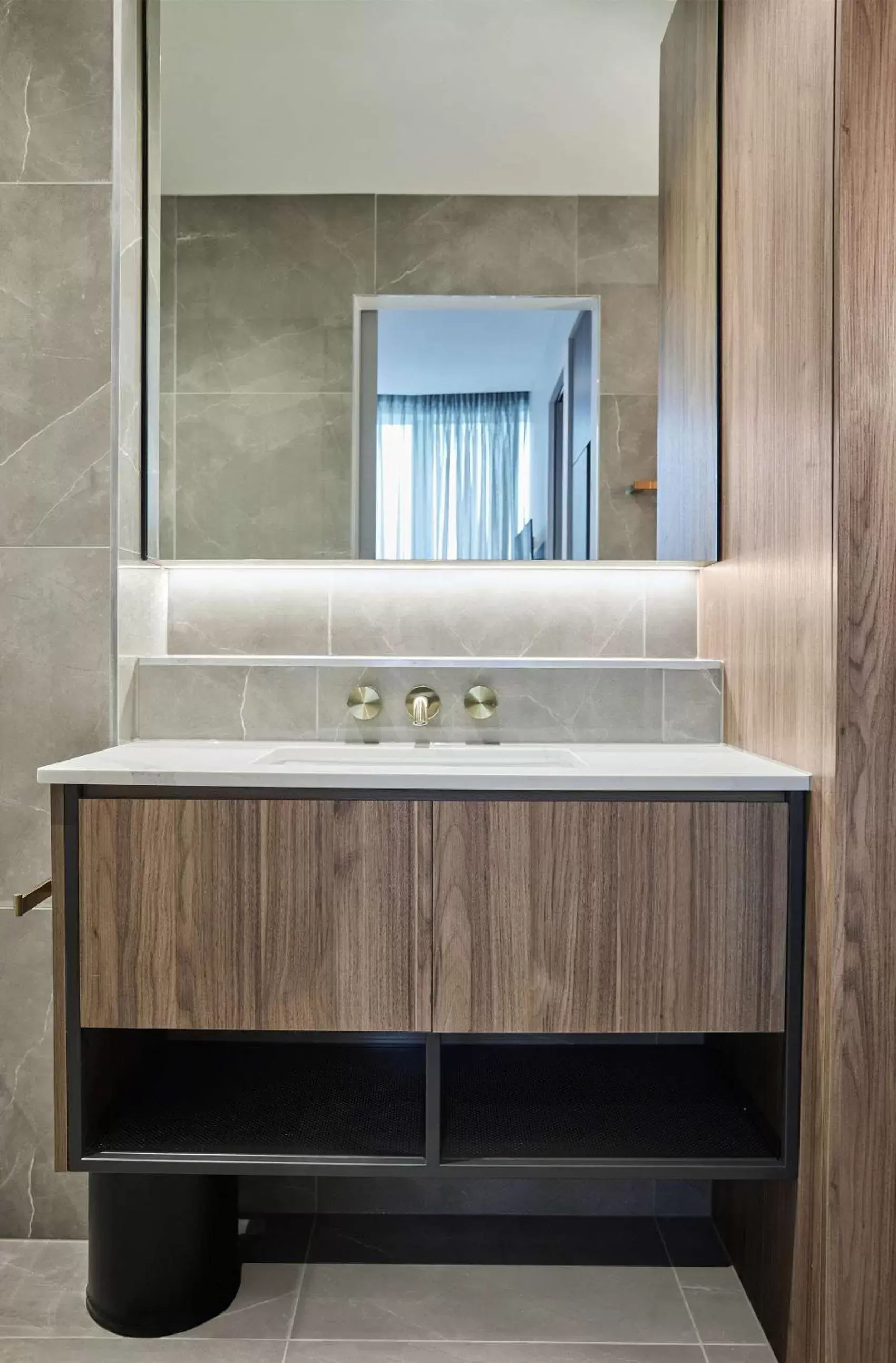 Bedroom, Bathroom in Adina Apartment Hotel Melbourne, Pentridge