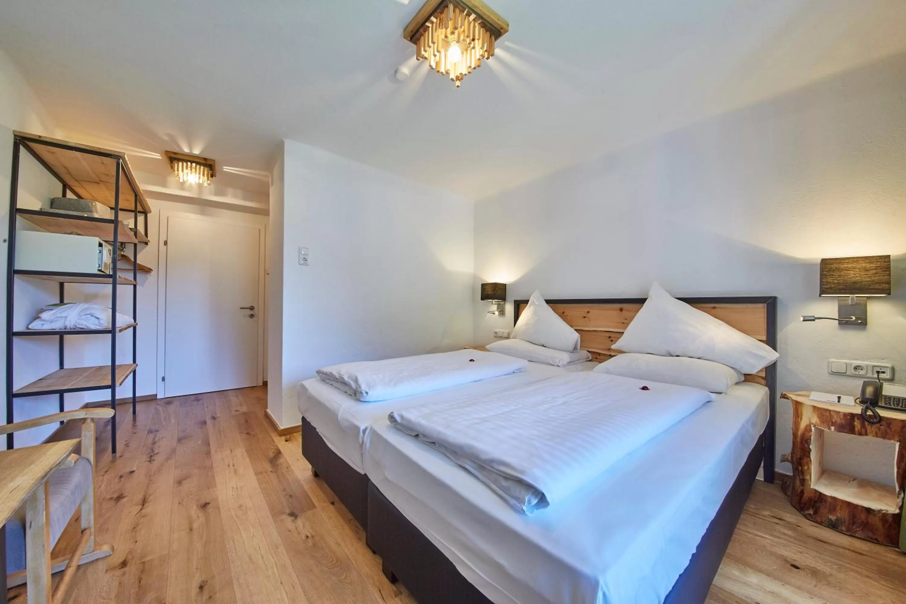 Photo of the whole room, Bed in Stammhaus im Hotel Alpine Palace