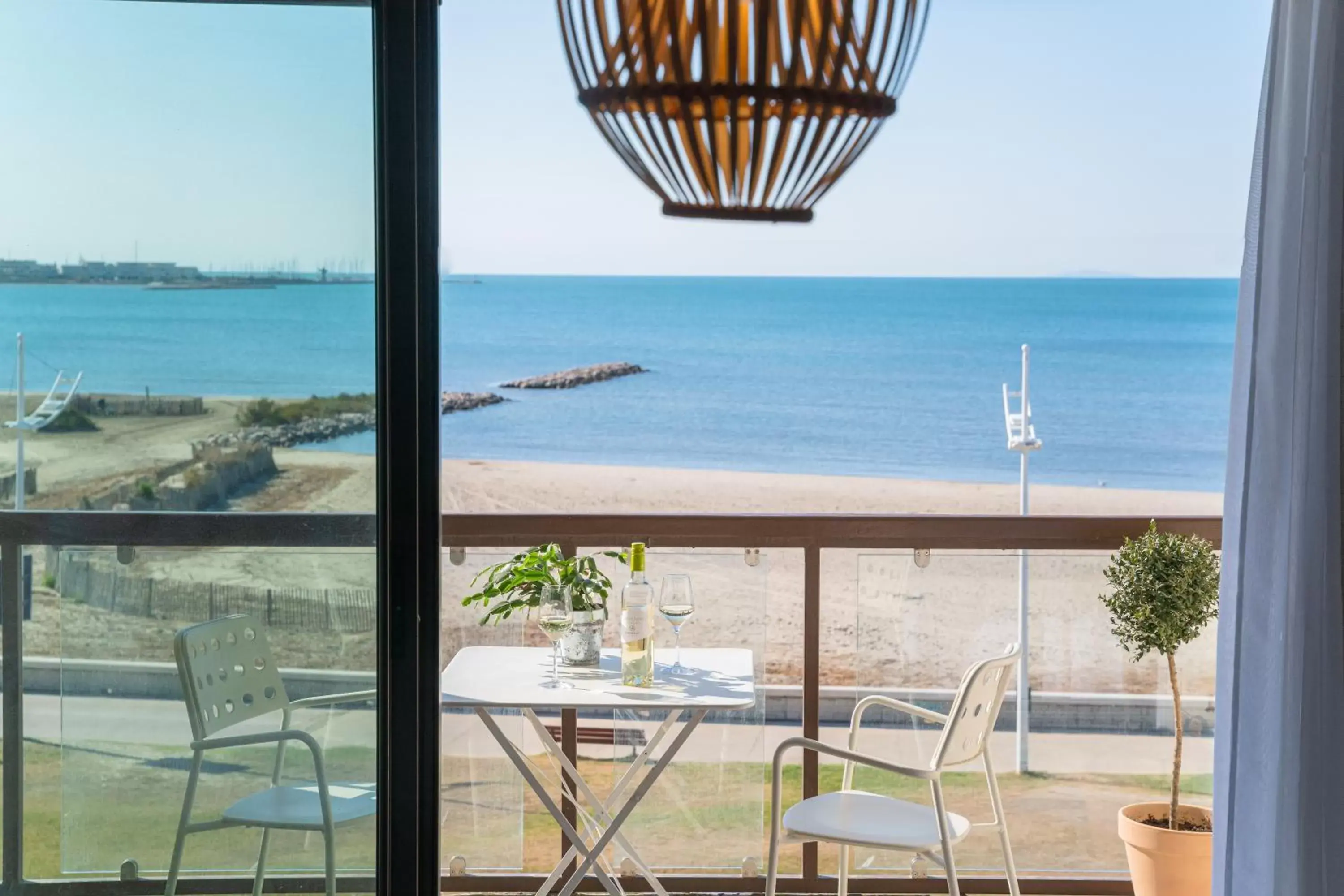 Balcony/Terrace, Sea View in Hôtel Café Miramar