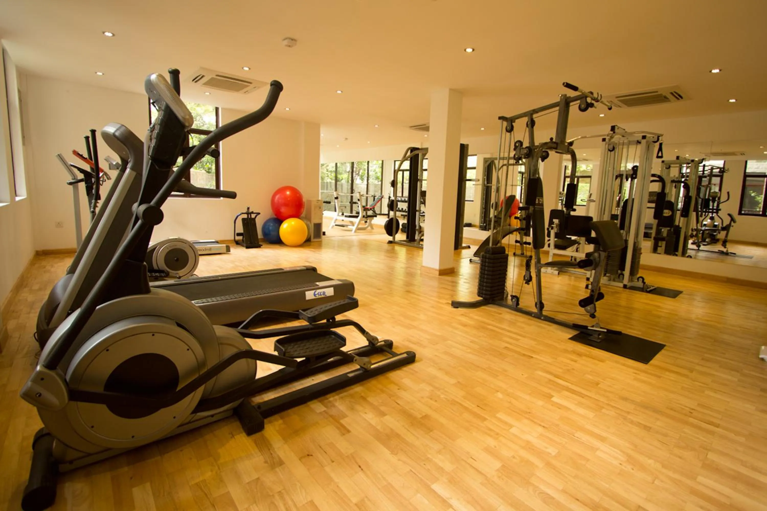 Fitness centre/facilities in Randholee Resort & Spa