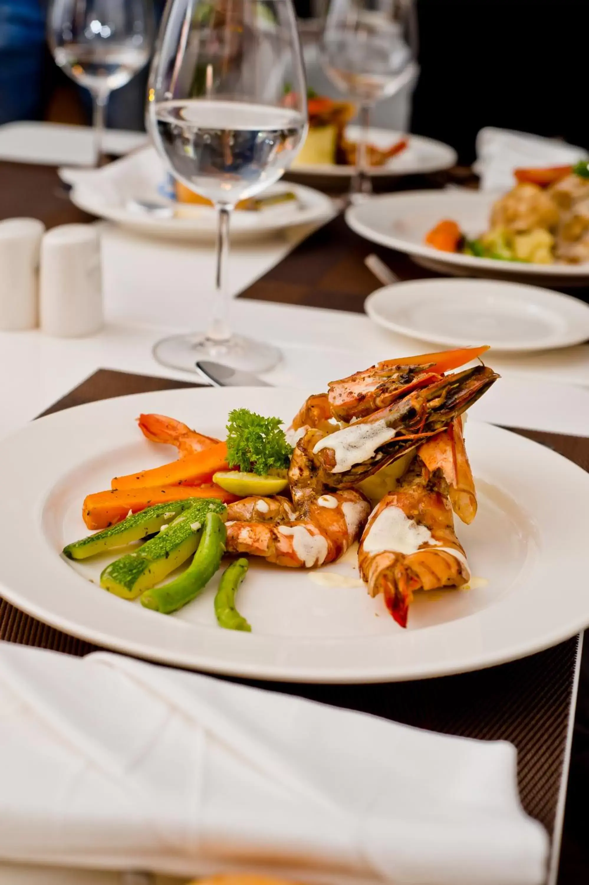 Restaurant/Places to Eat in Ocean Edge Suites & Hotel Colombo