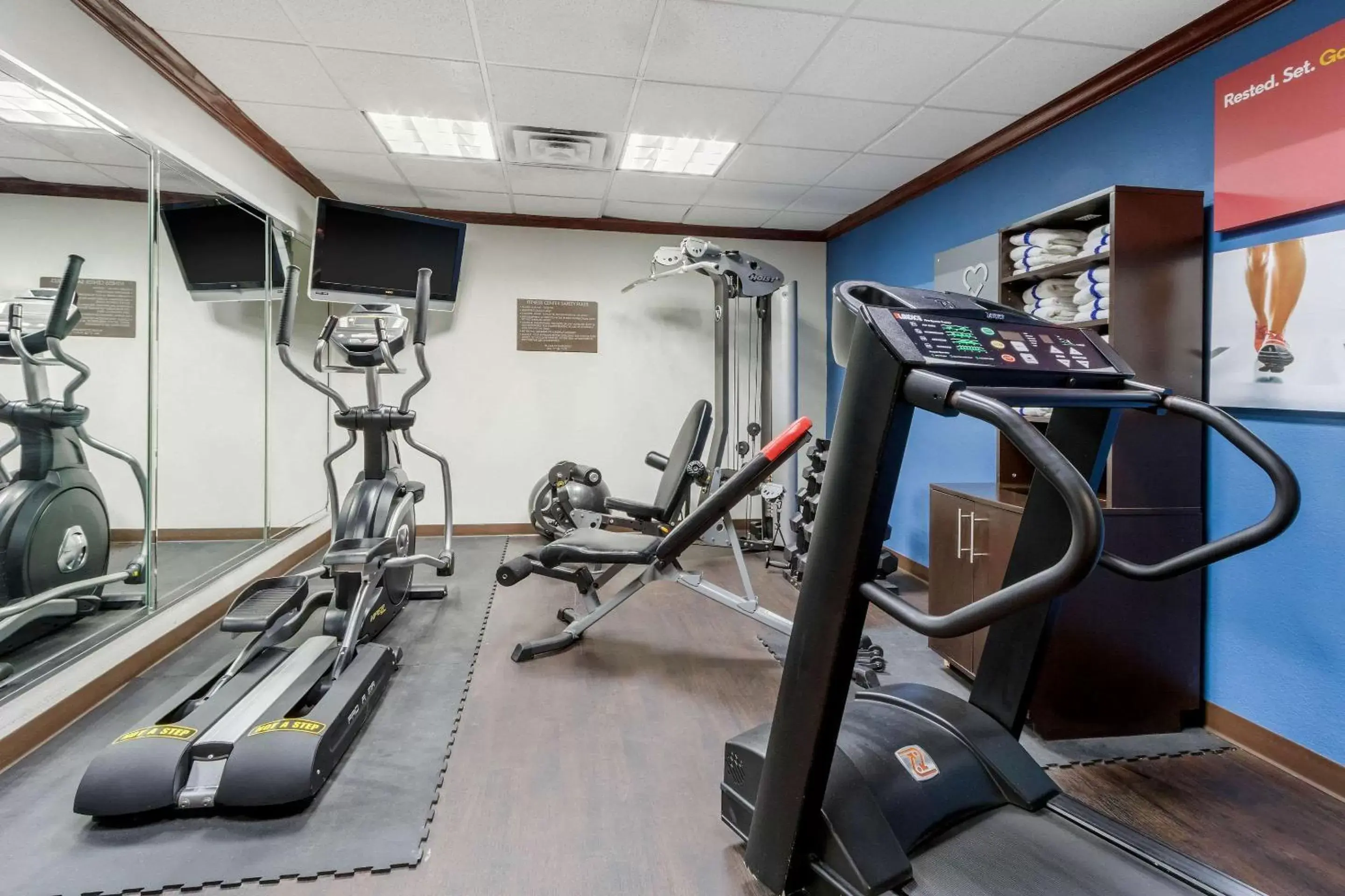 Fitness centre/facilities, Fitness Center/Facilities in Comfort Suites Central