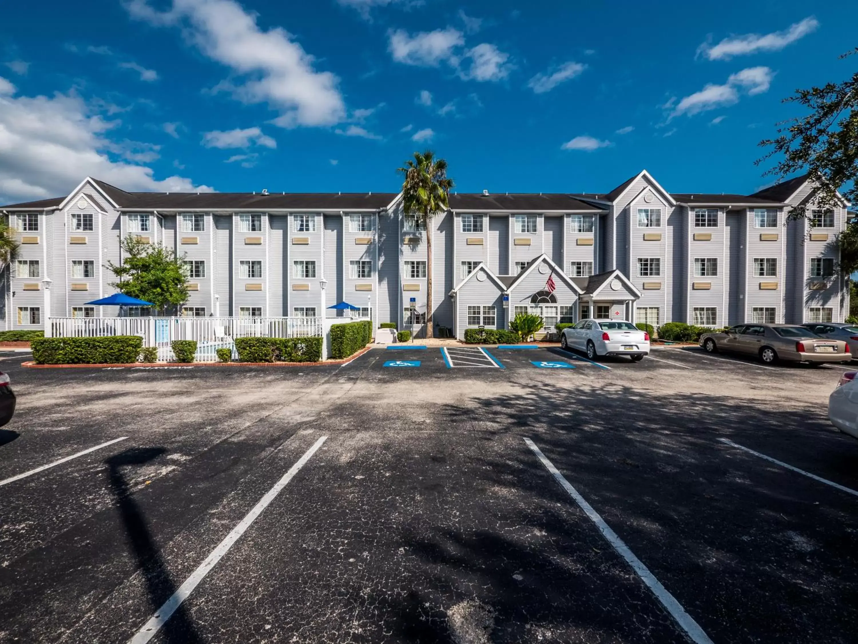 Facade/entrance, Property Building in Microtel Inn & Suites by Wyndham Palm Coast I-95