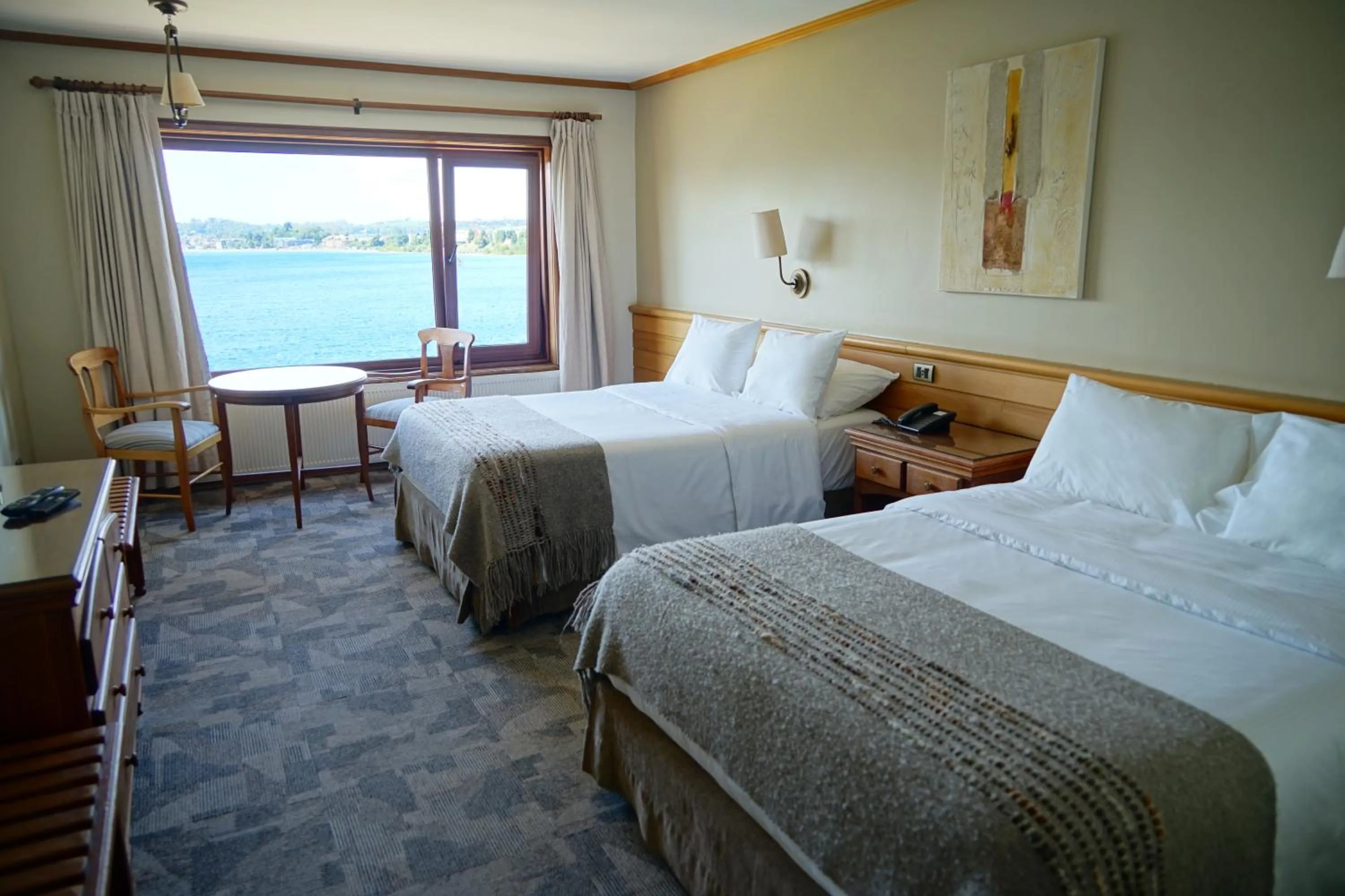 Lake view, Bed in Hotel Cabaña Del Lago Puerto Varas