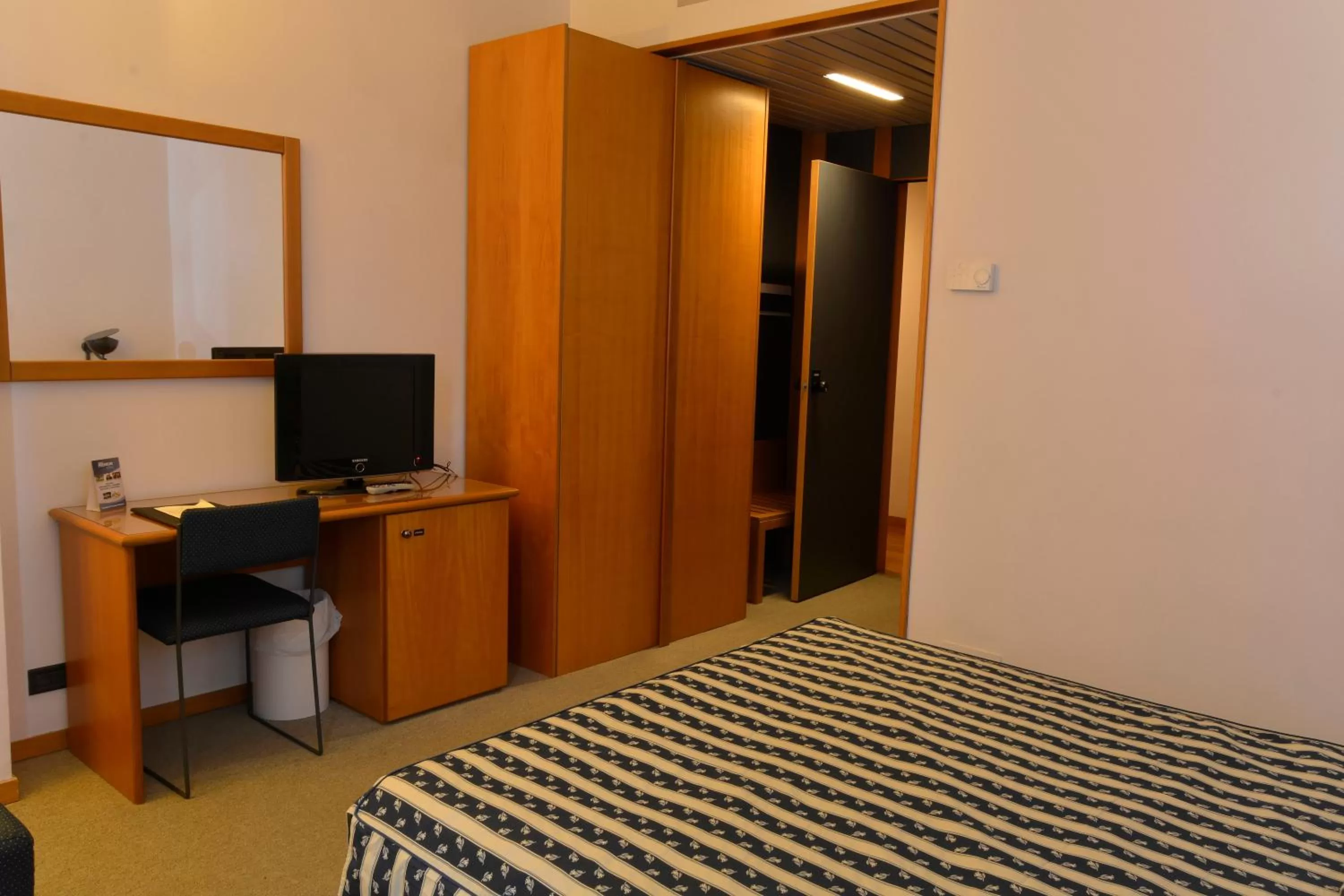 Bedroom, Bed in Grand Hotel Tiziano E Dei Congressi