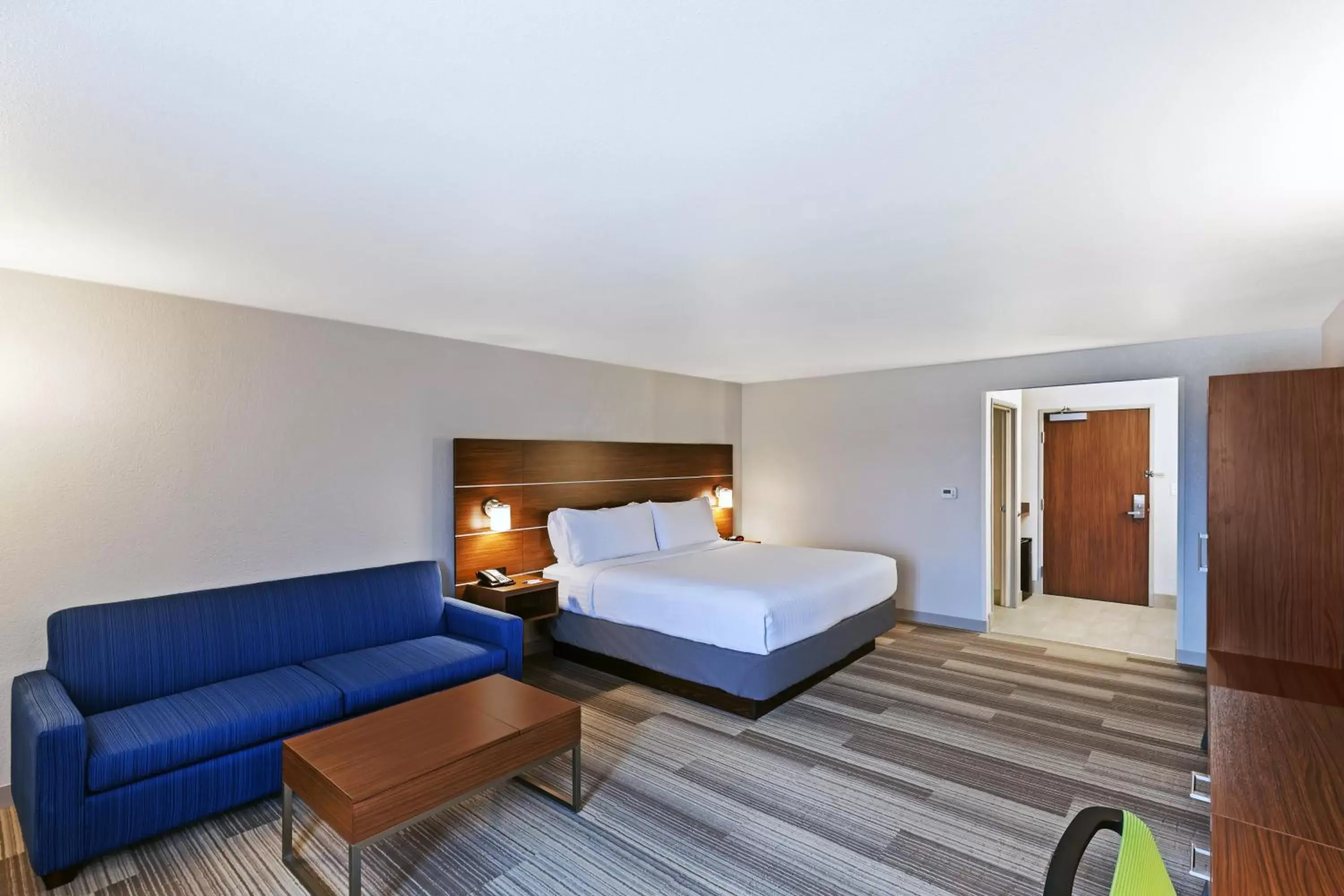 Photo of the whole room in Holiday Inn Express Hotel & Suites Dallas Lewisville, an IHG Hotel