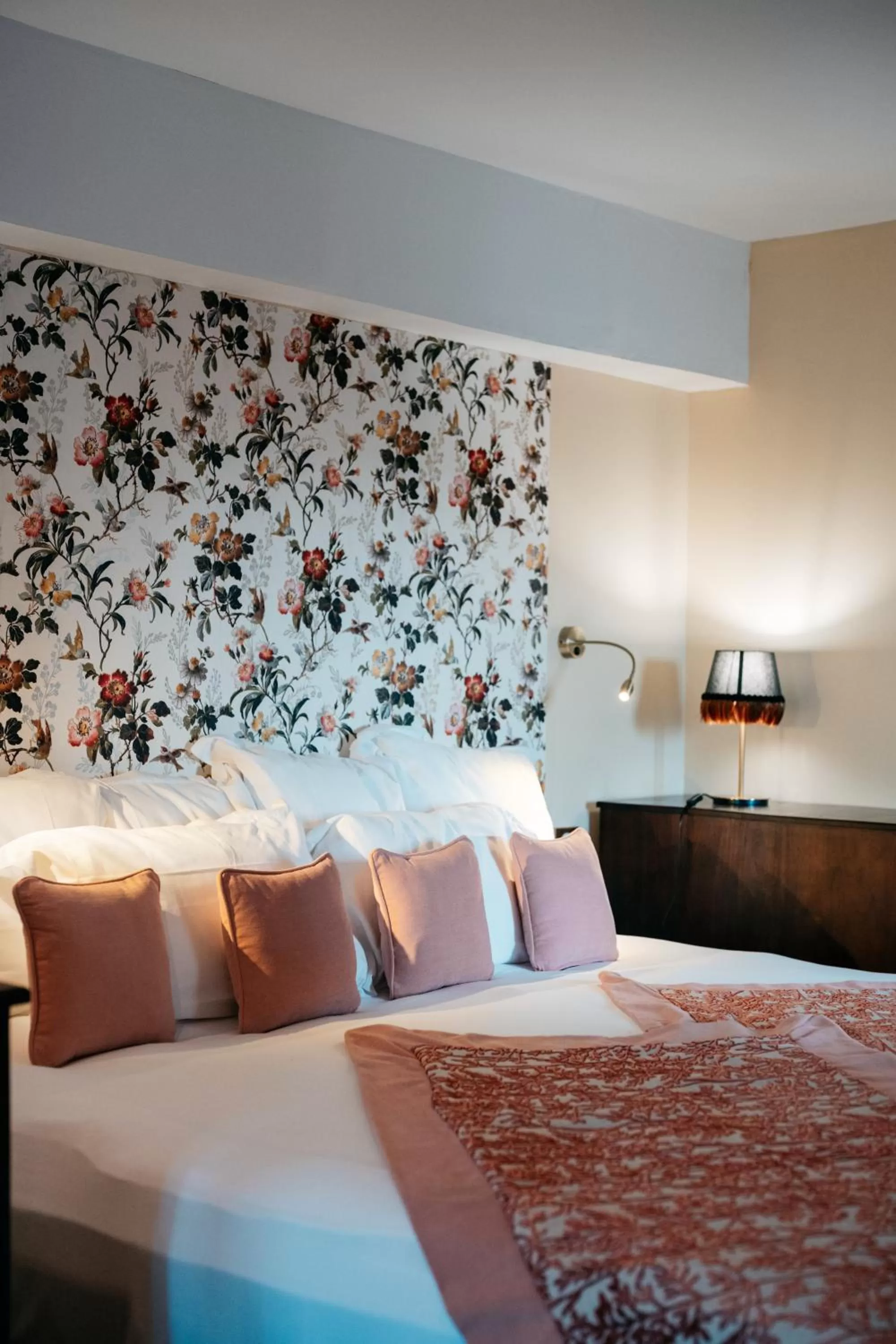 Bed in Le Clos Violette et Le 11 D'Aglaé - Hôtel de Charme Design de Luxe