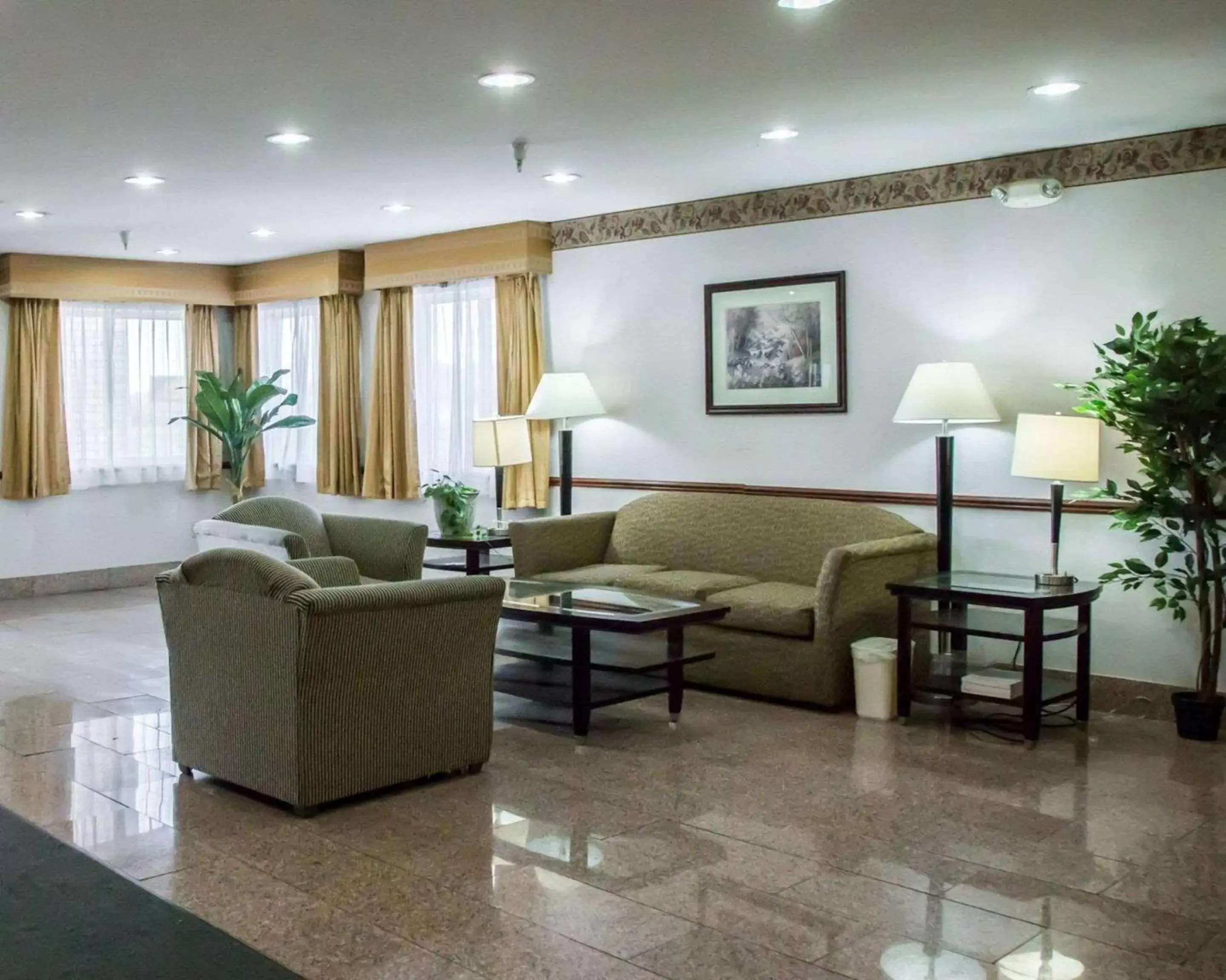 Lobby or reception, Seating Area in Quality Inn & Suites Loves Park near Rockford