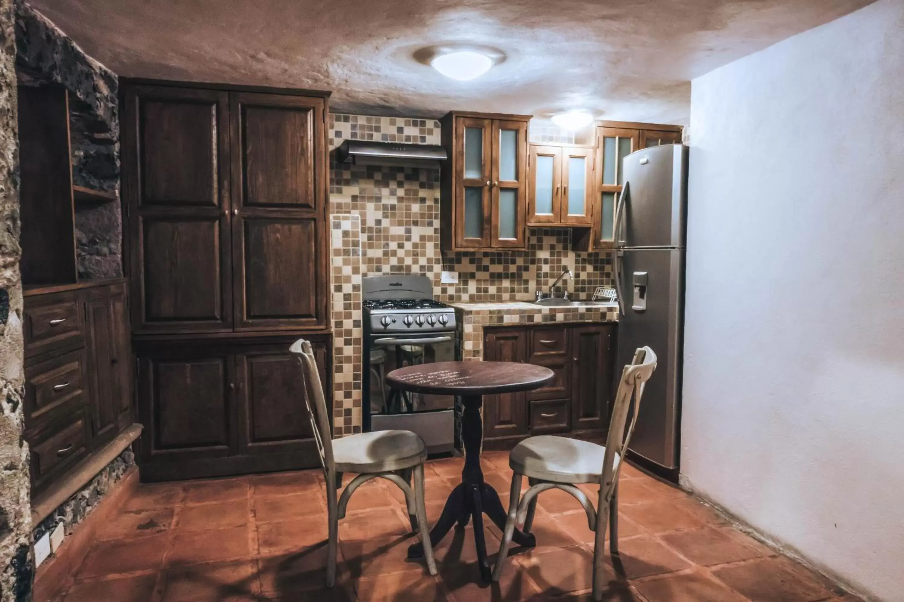 Kitchen or kitchenette, Dining Area in Hotel Maria Isabela