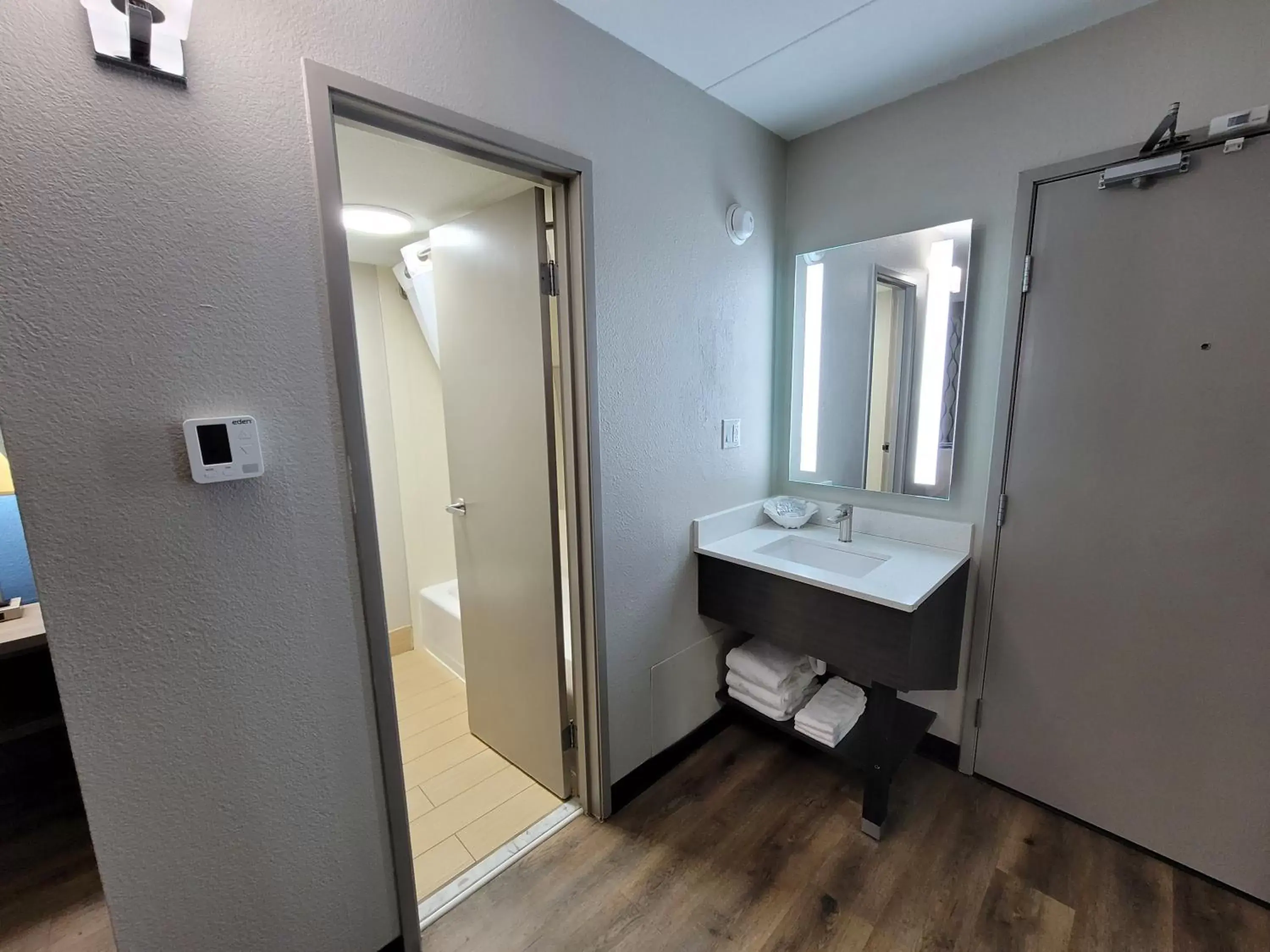 Bathroom in Wingate by Wyndham Wichita Airport