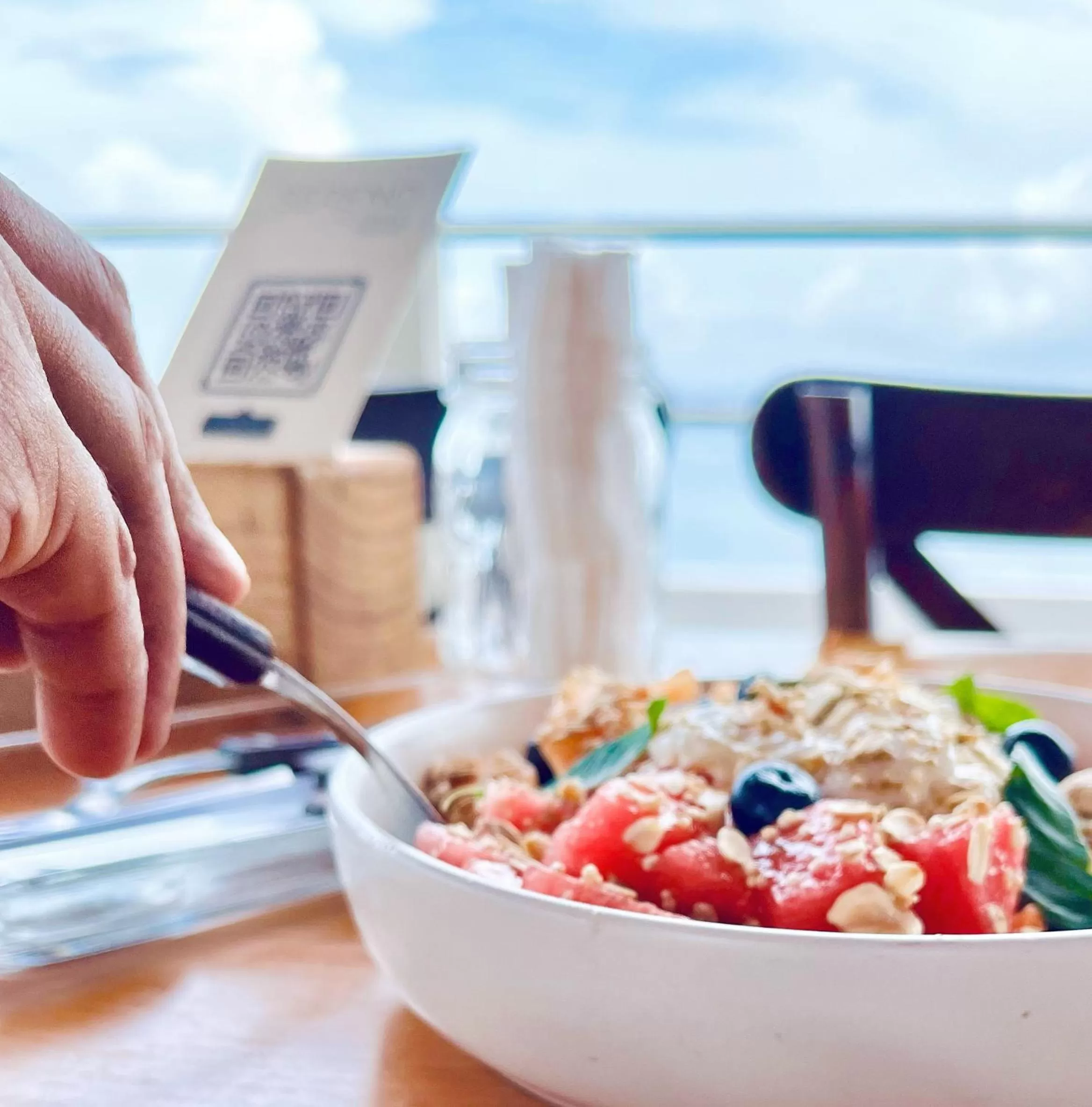 Restaurant/places to eat in Albatros Suites by Bedsfriends