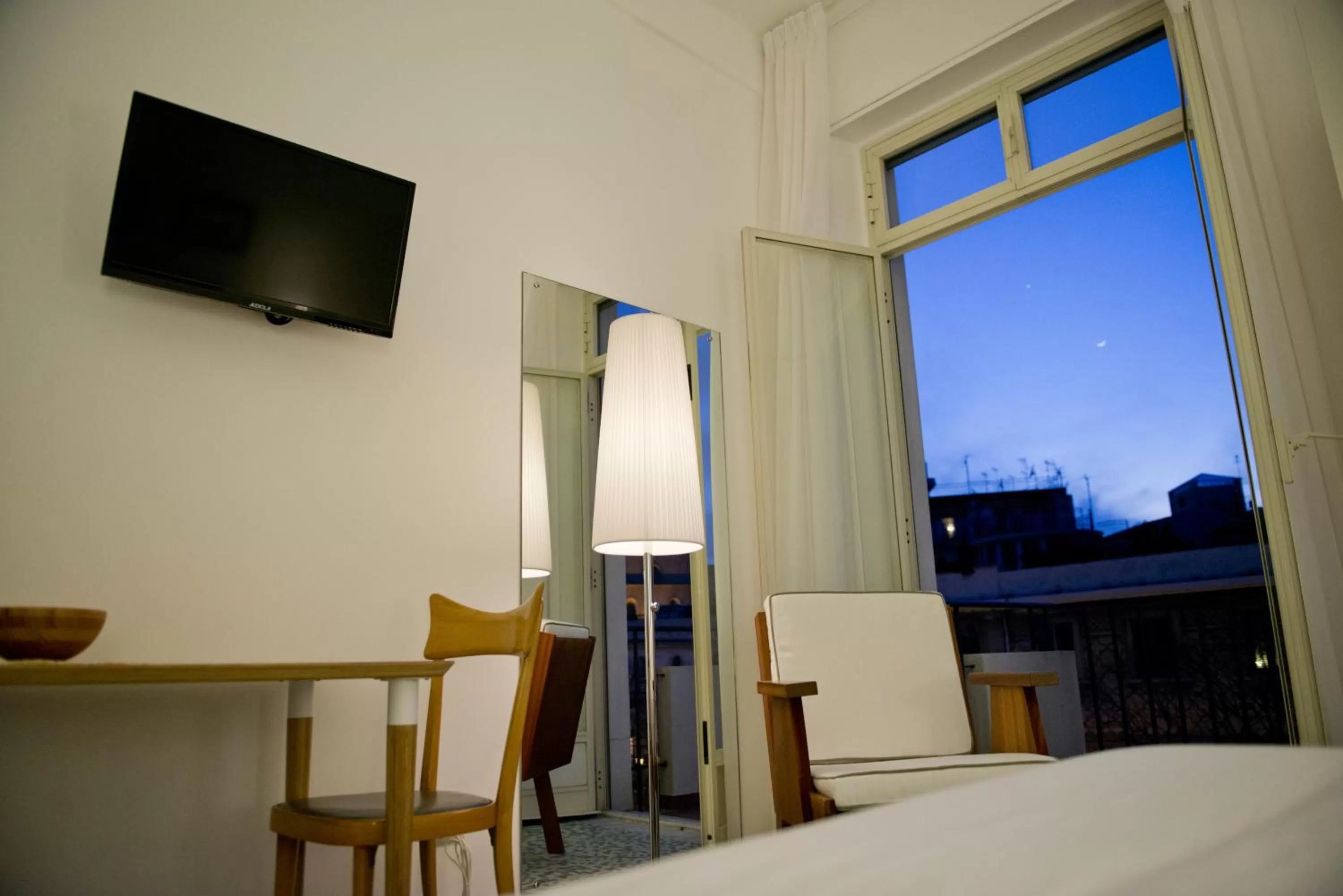 Decorative detail, Bed in Garibaldi R&B