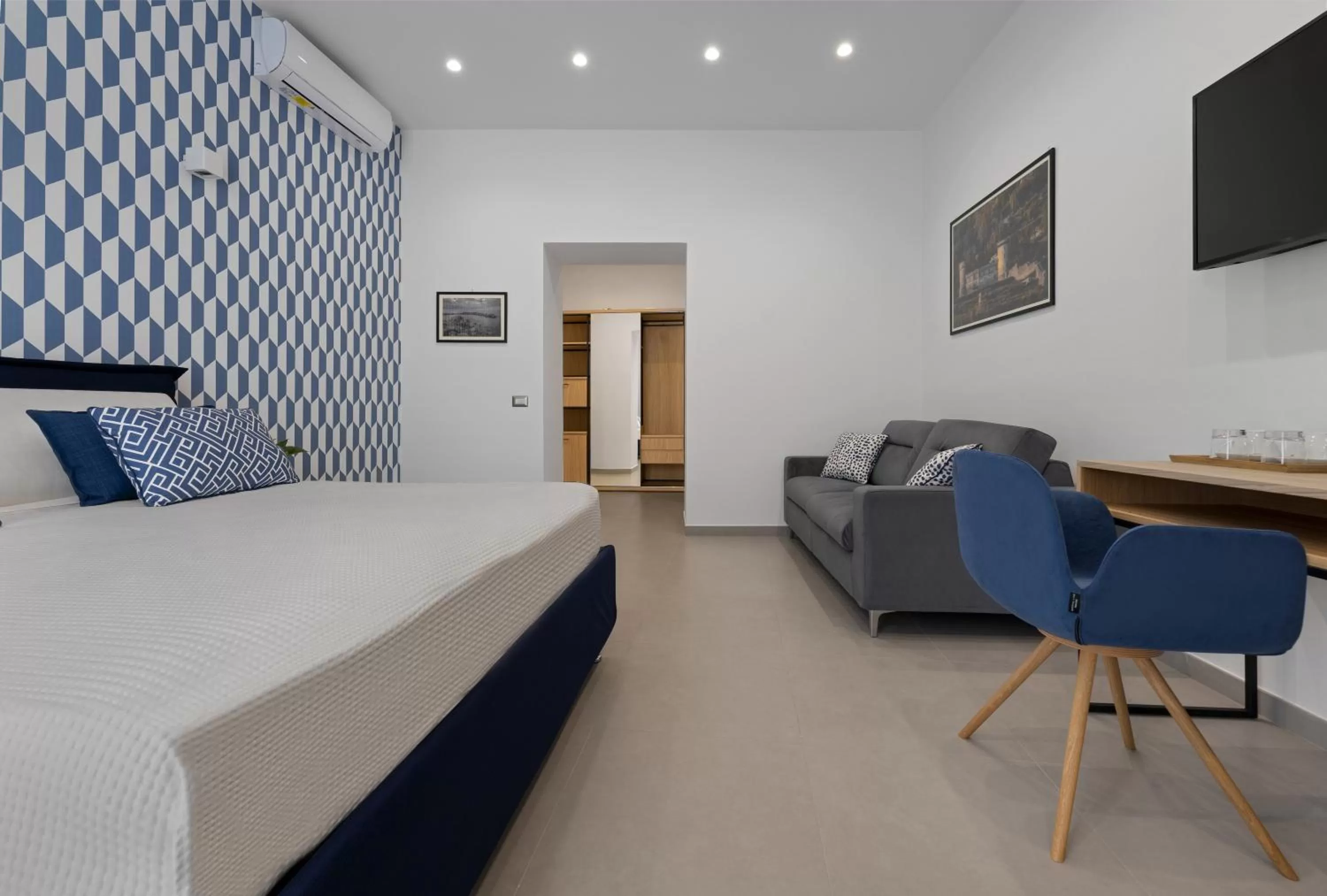 Bed in HSuites Luxury B&B