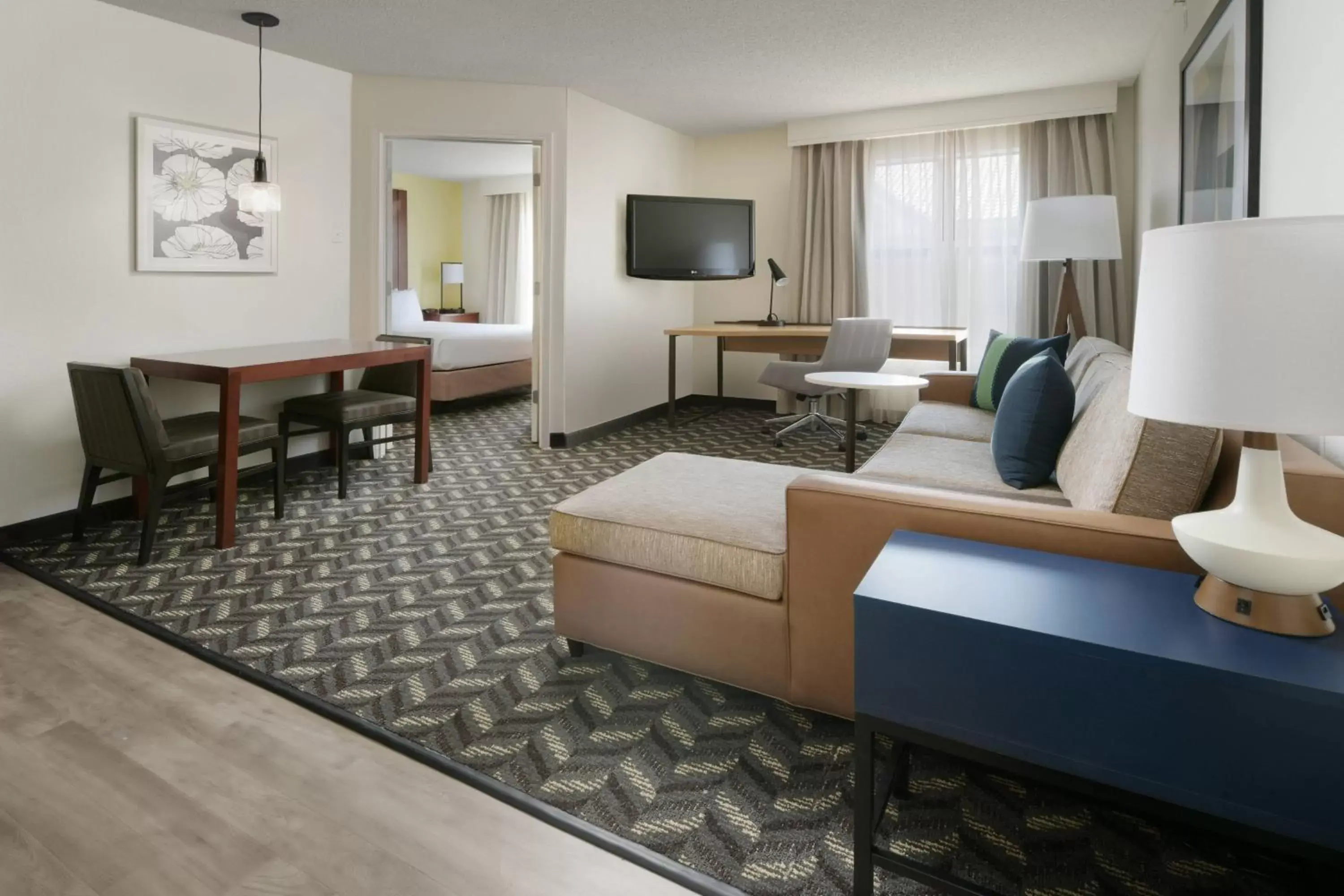 Bedroom, Seating Area in Residence Inn Dallas Addison/Quorum Drive