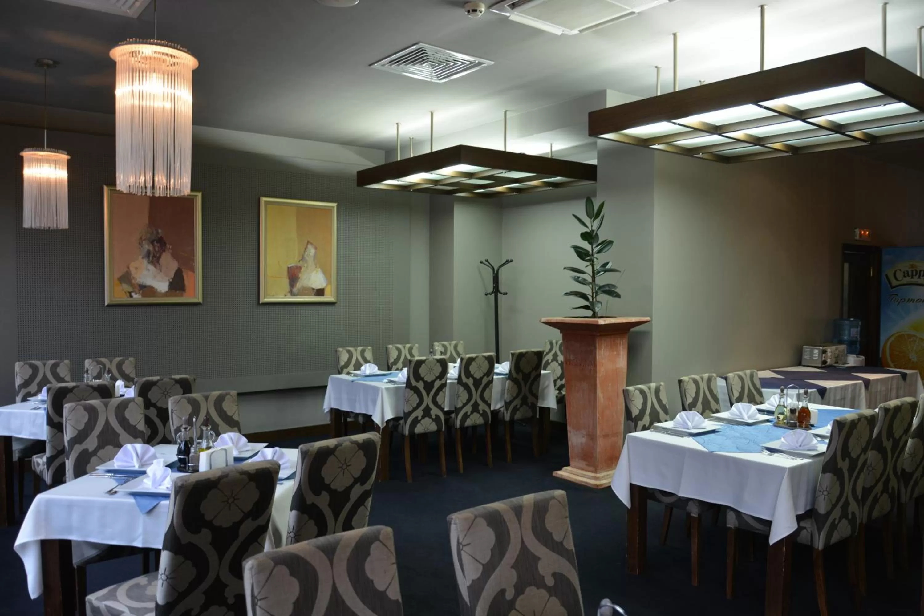 Restaurant/places to eat in Hotel Presidivm Palace