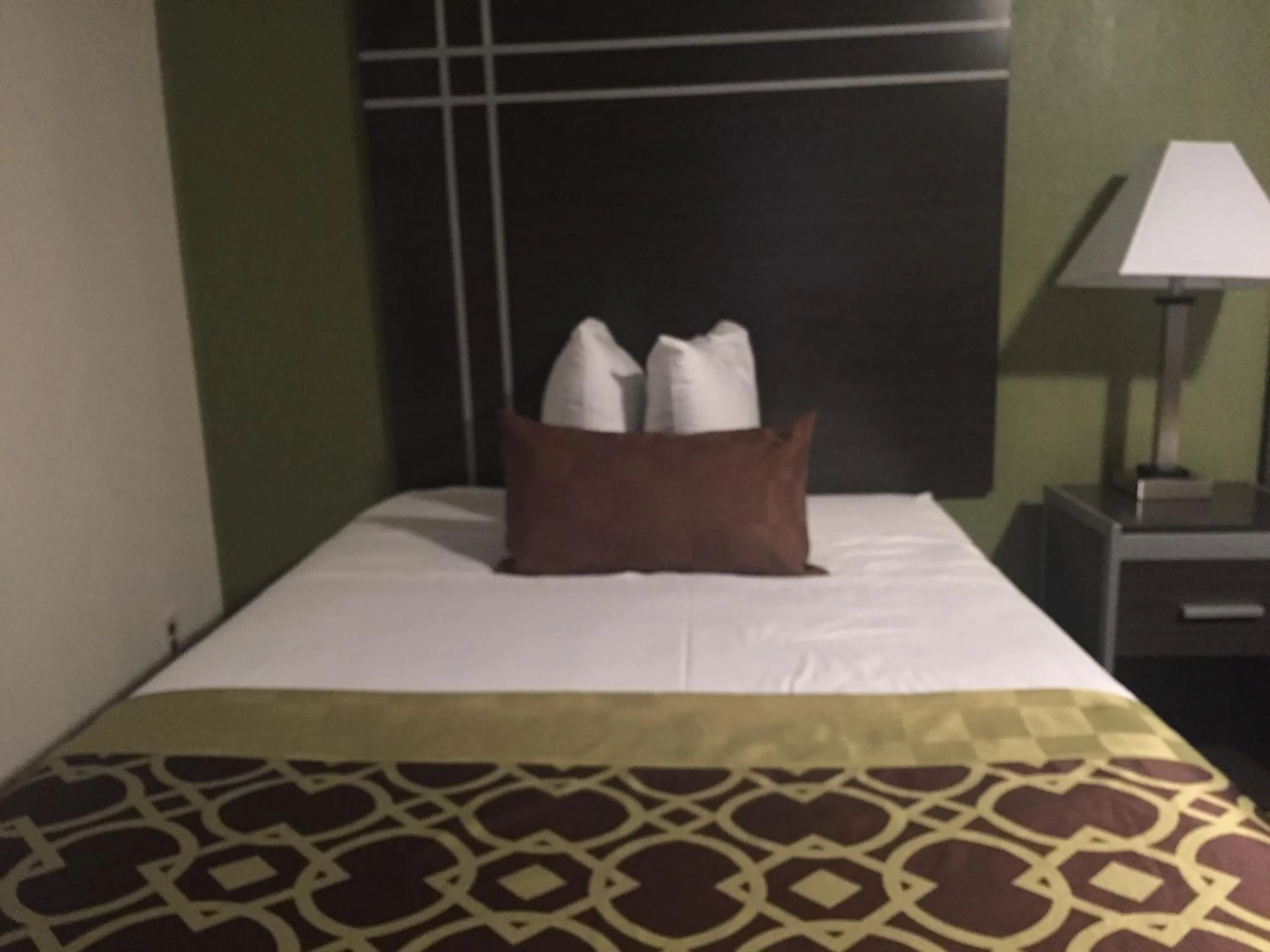 Bed in Wildwood Inn Hotel Beach & Boardwalk