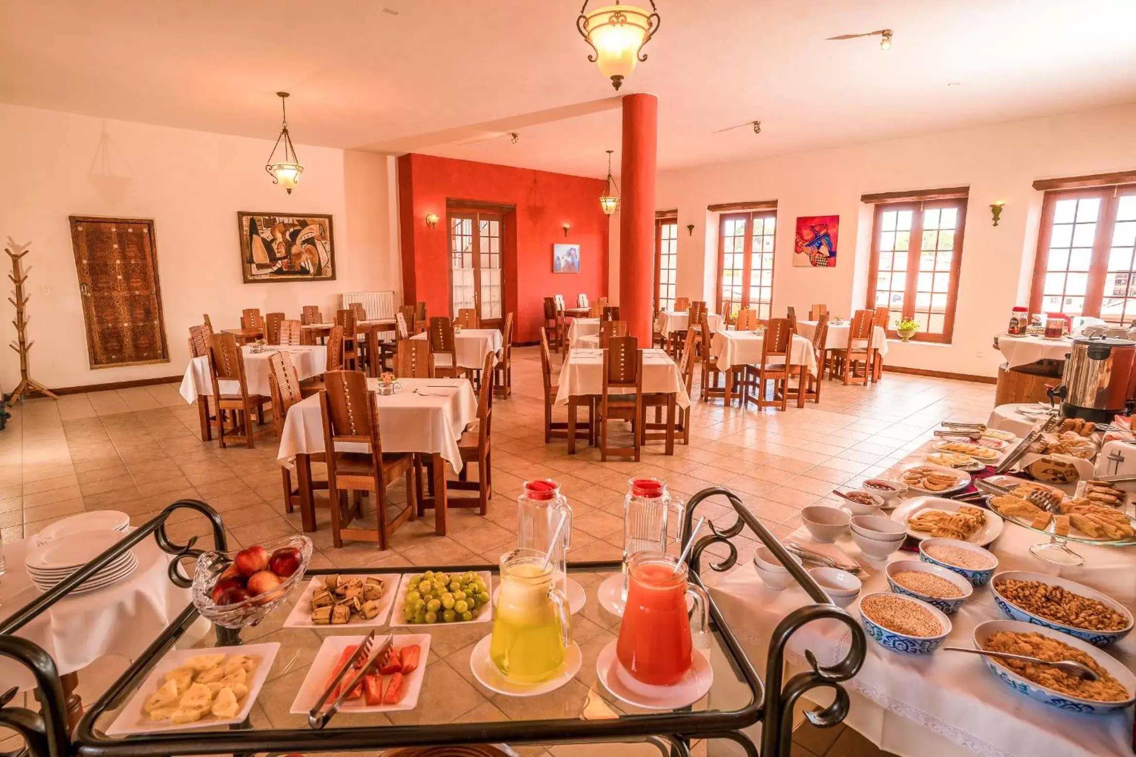 Restaurant/Places to Eat in Hotel Villa Antigua