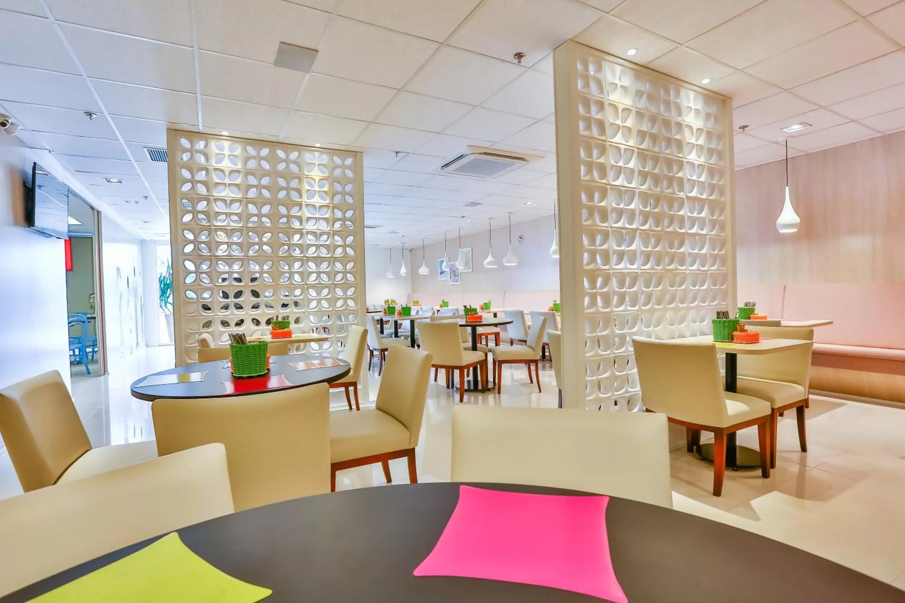 Restaurant/Places to Eat in ibis Styles Goiania Marista