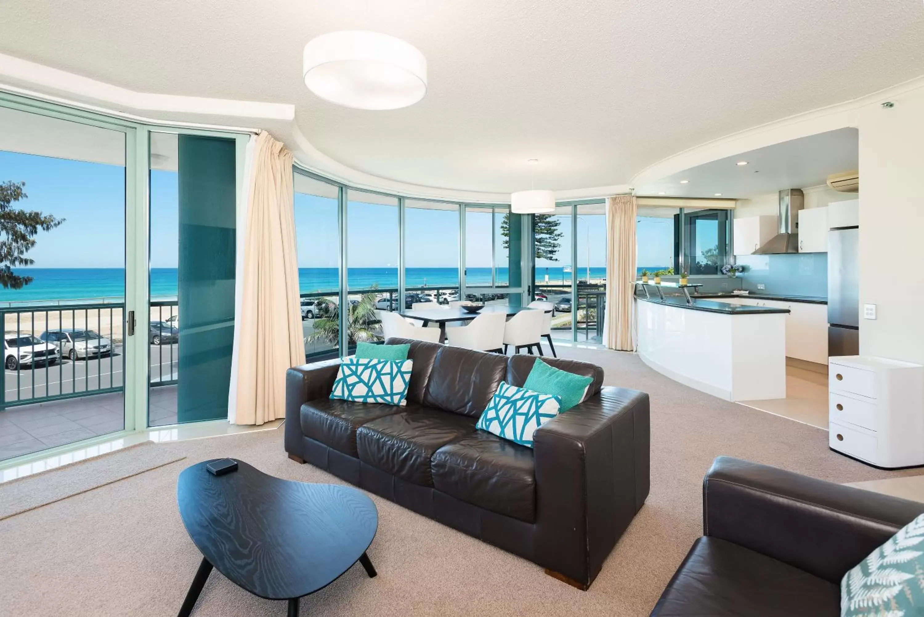 Living room, Seating Area in The Waterford on Main Beach