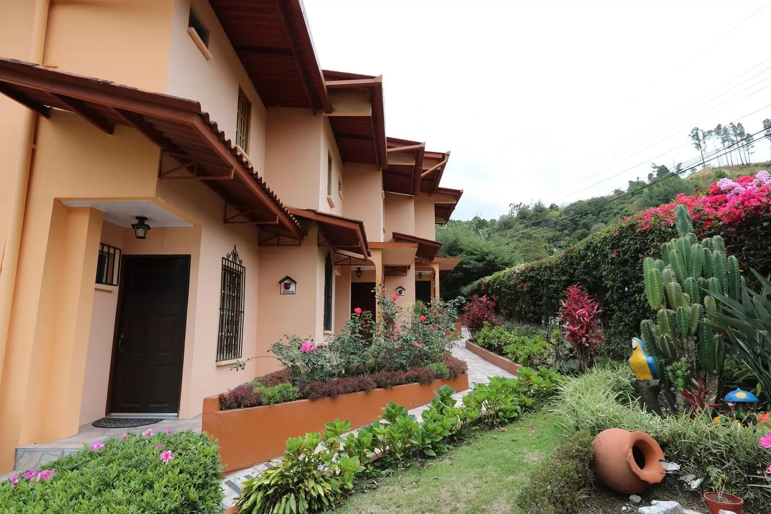 Property Building in Aparthotel Los Pinos