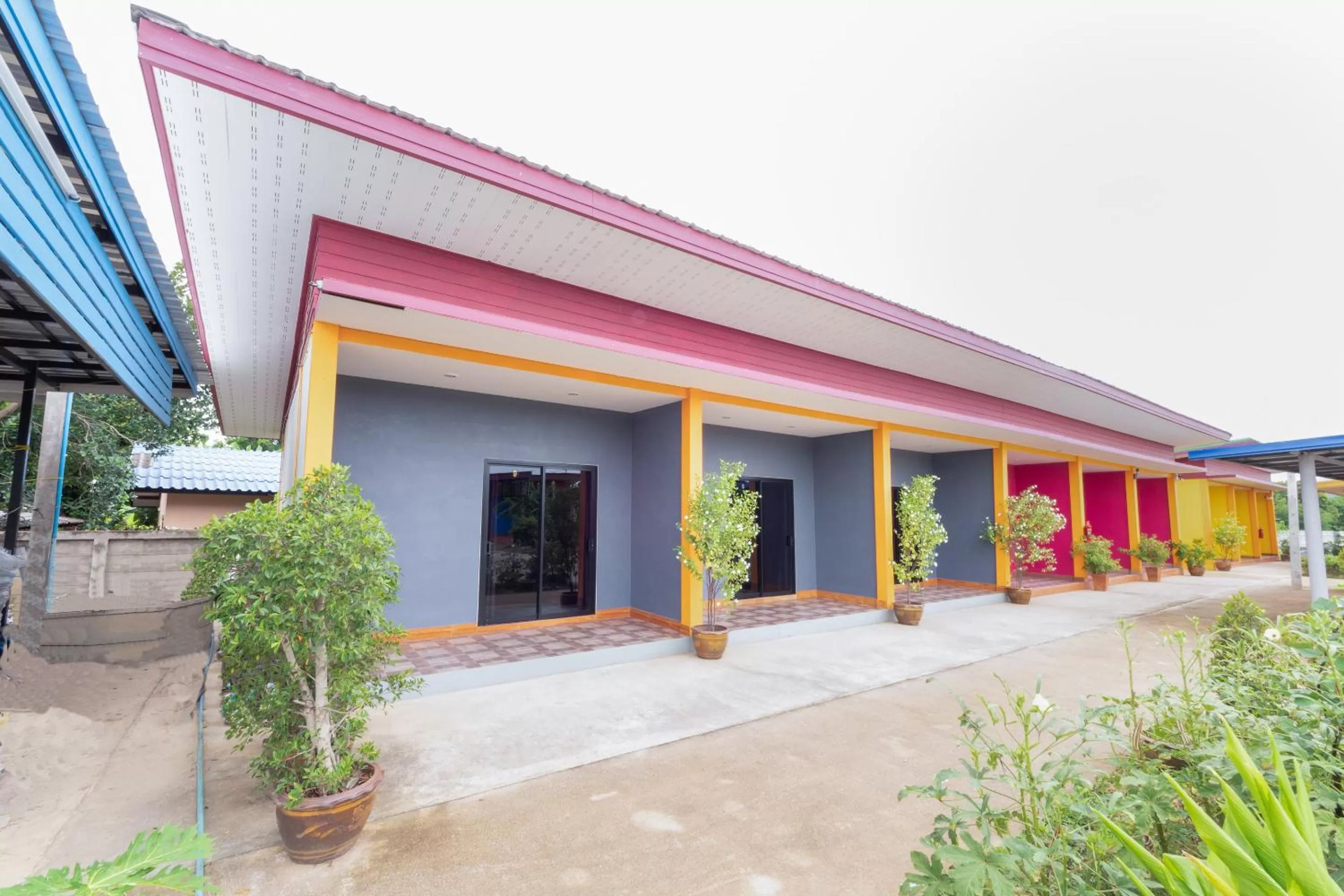 Facade/entrance, Property Building in OYO 1044 Vassana Resort