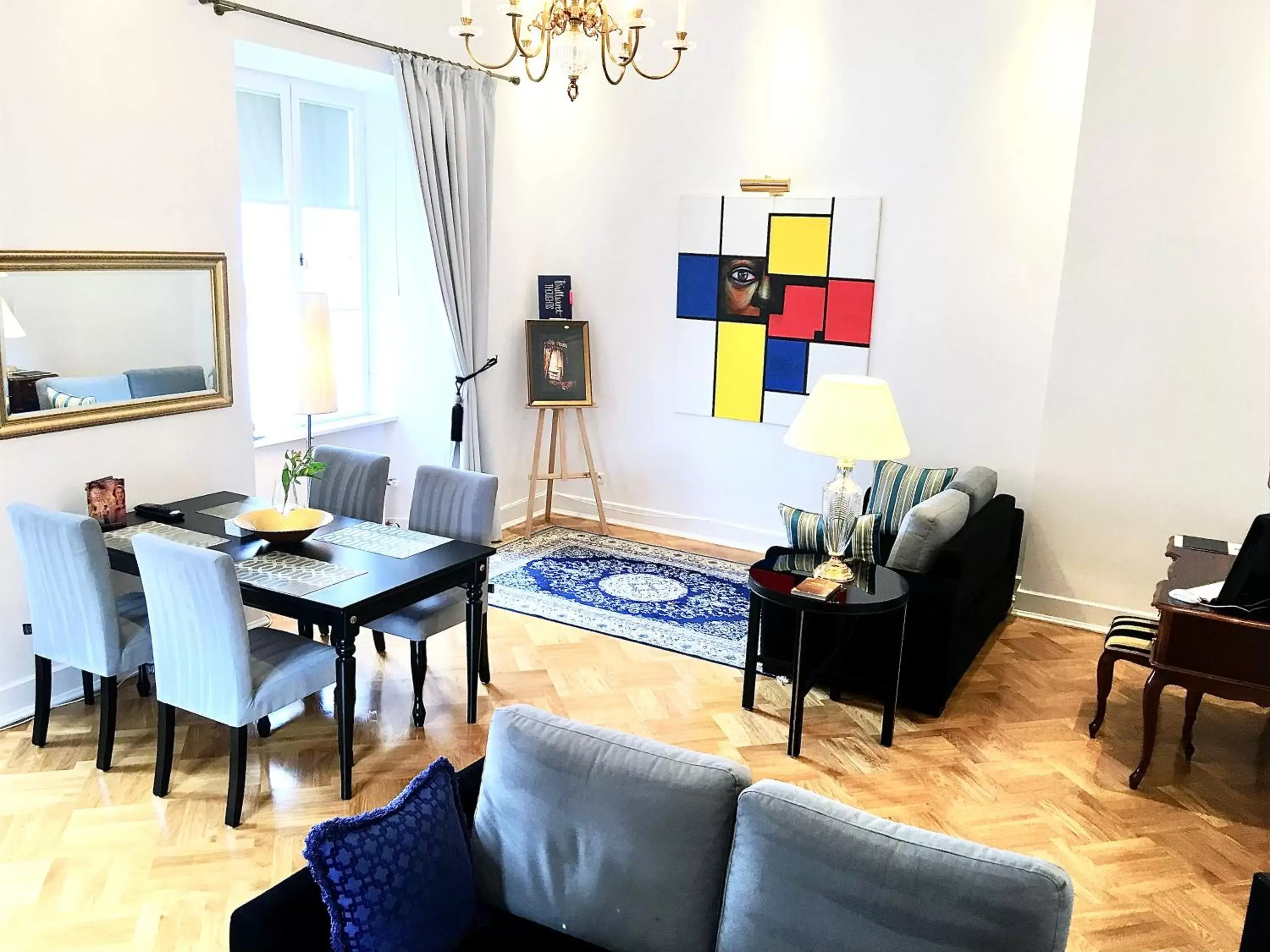 Luxury Suite with Market Square view in Luxury Apartments MONDRIAN Market Square II Luxury Suite with Market Square view in Luxury Apartments MONDRIAN Market Square II