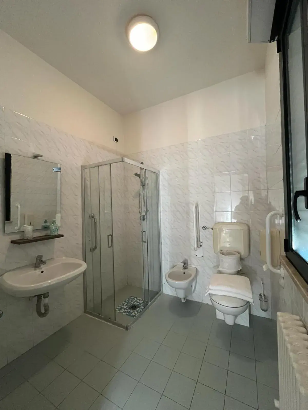 Toilet, Bathroom in Hotel Classicano