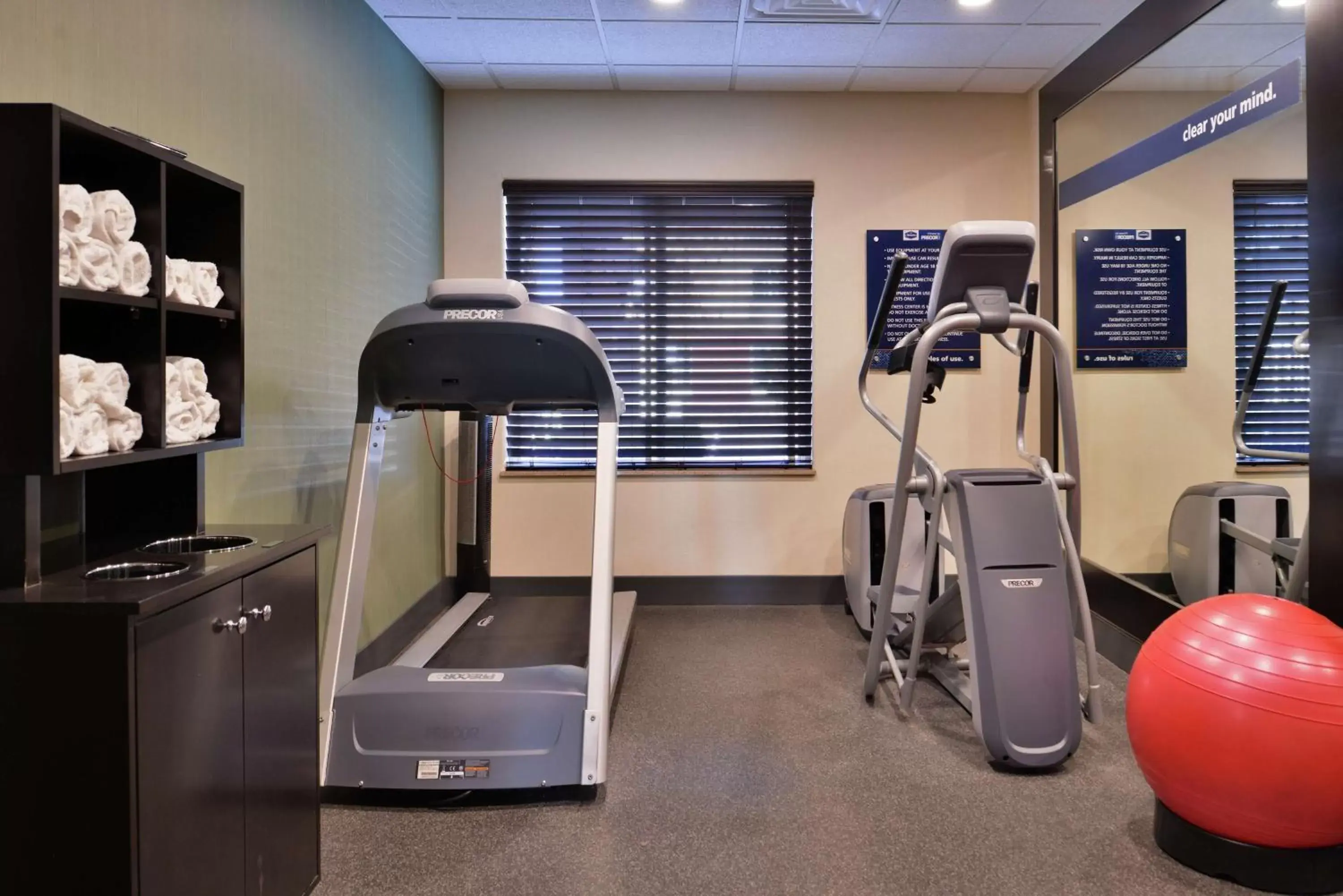 Fitness centre/facilities, Fitness Center/Facilities in Hampton Inn & Suites Woodland-Sacramento Area