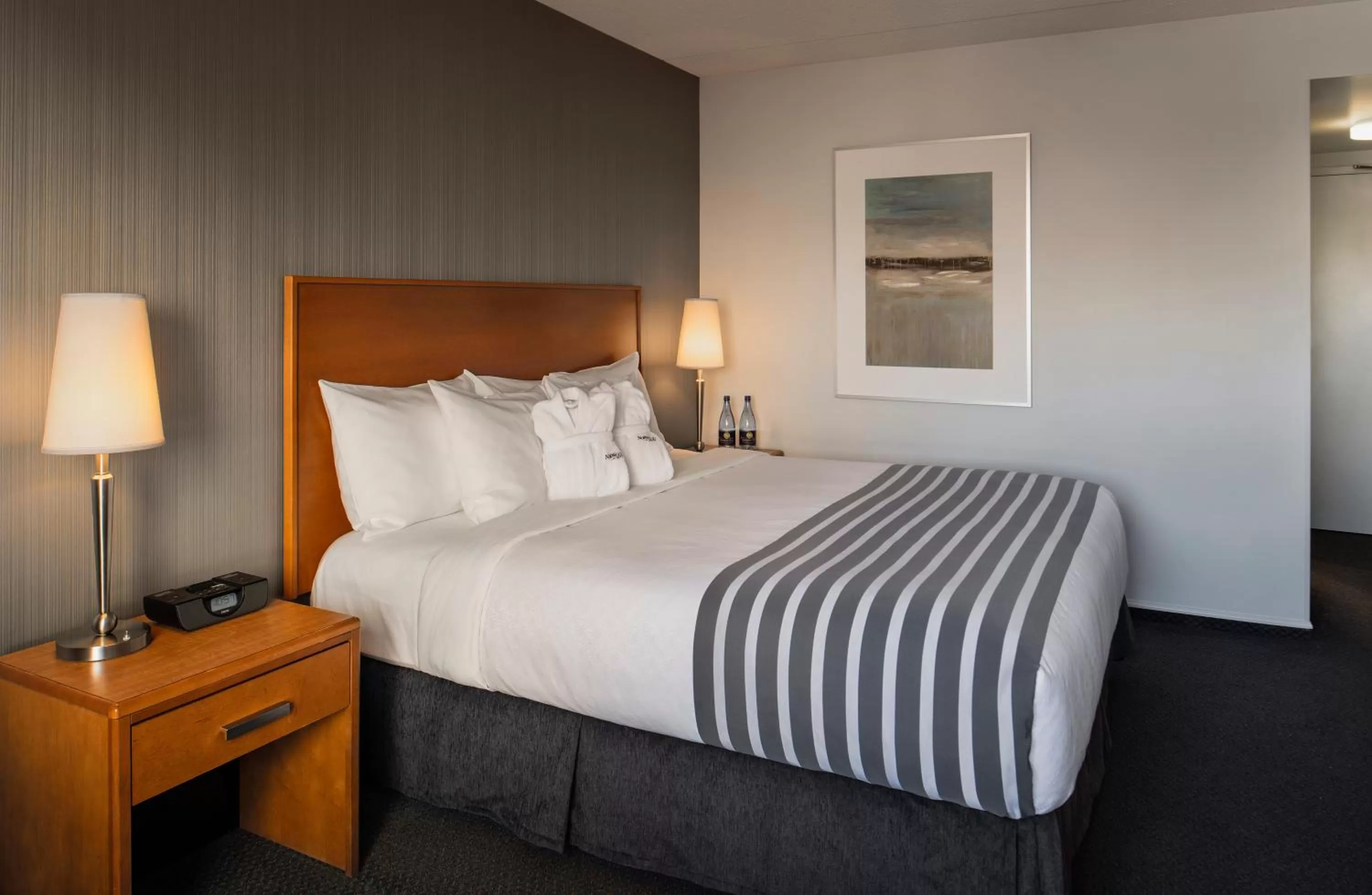 Photo of the whole room, Bed in Norwood Hotel