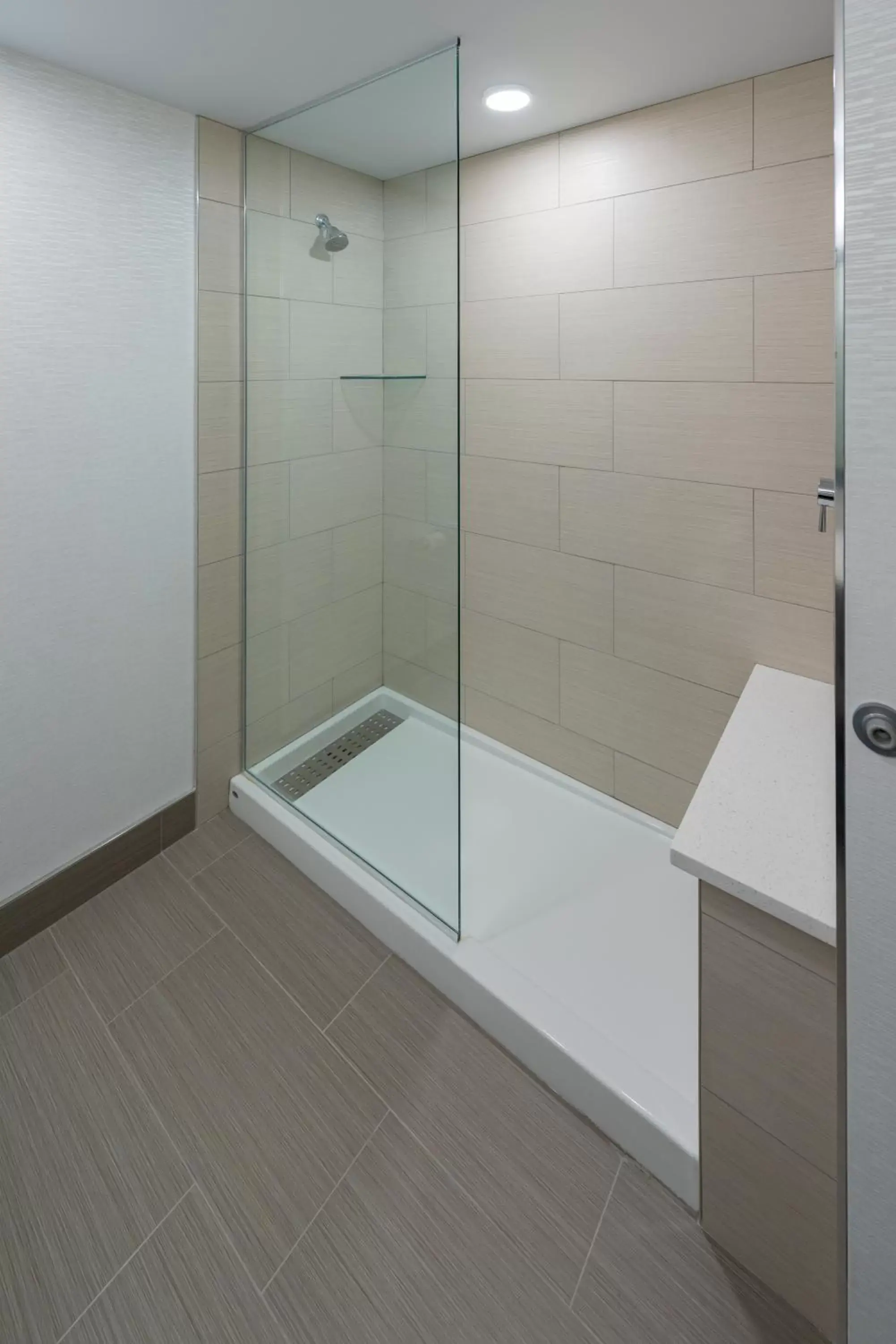 Shower, Bathroom in Prestige Treasure Cove Resort, WorldHotels Elite