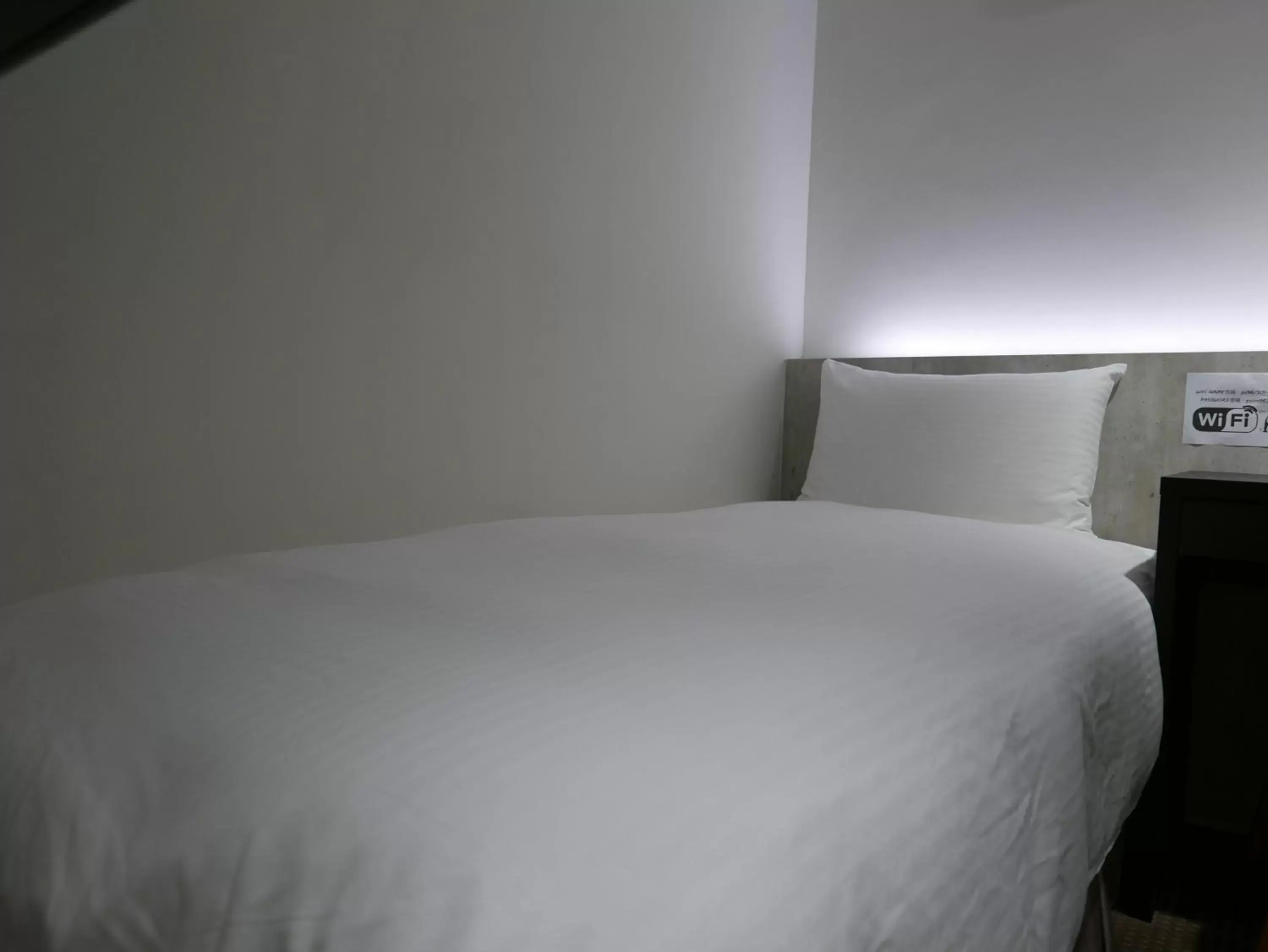 Single Room with Shared Bathroom (No Window) in 泊居旅店二館 Oursinn Hotel 2 Single Room with Shared Bathroom (No Window) in 泊居旅店二館 Oursinn Hotel 2