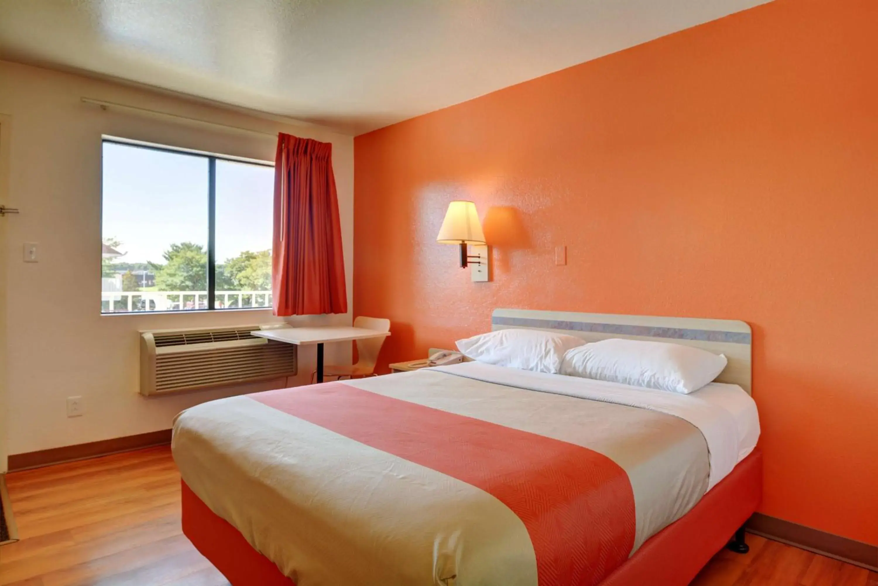 Photo of the whole room, Bed in Motel 6-Windsor Locks, CT - Hartford Photo of the whole room, Bed in Motel 6-Windsor Locks, CT - Hartford