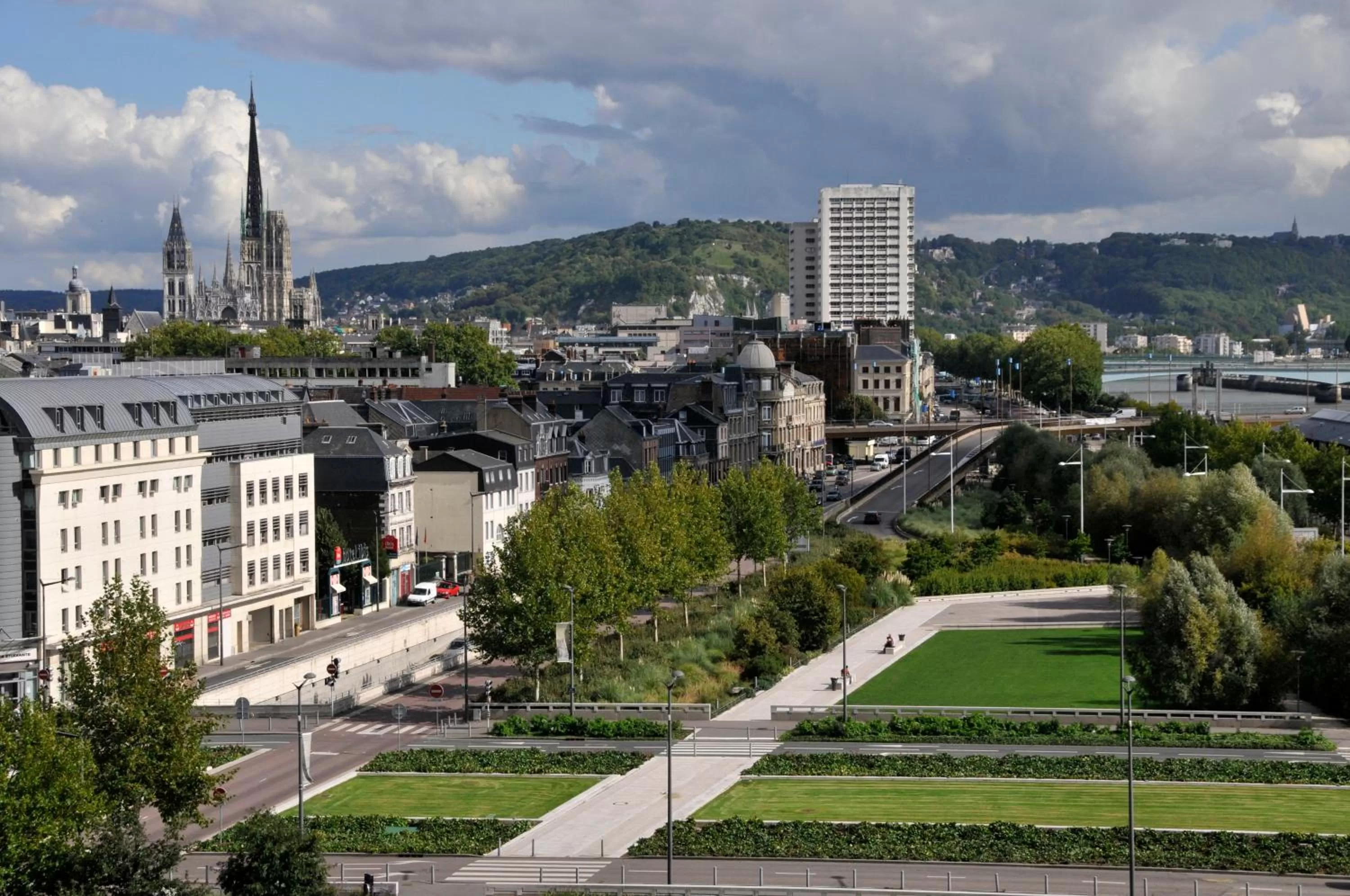 View (from property/room) in Novotel Suites Rouen Normandie