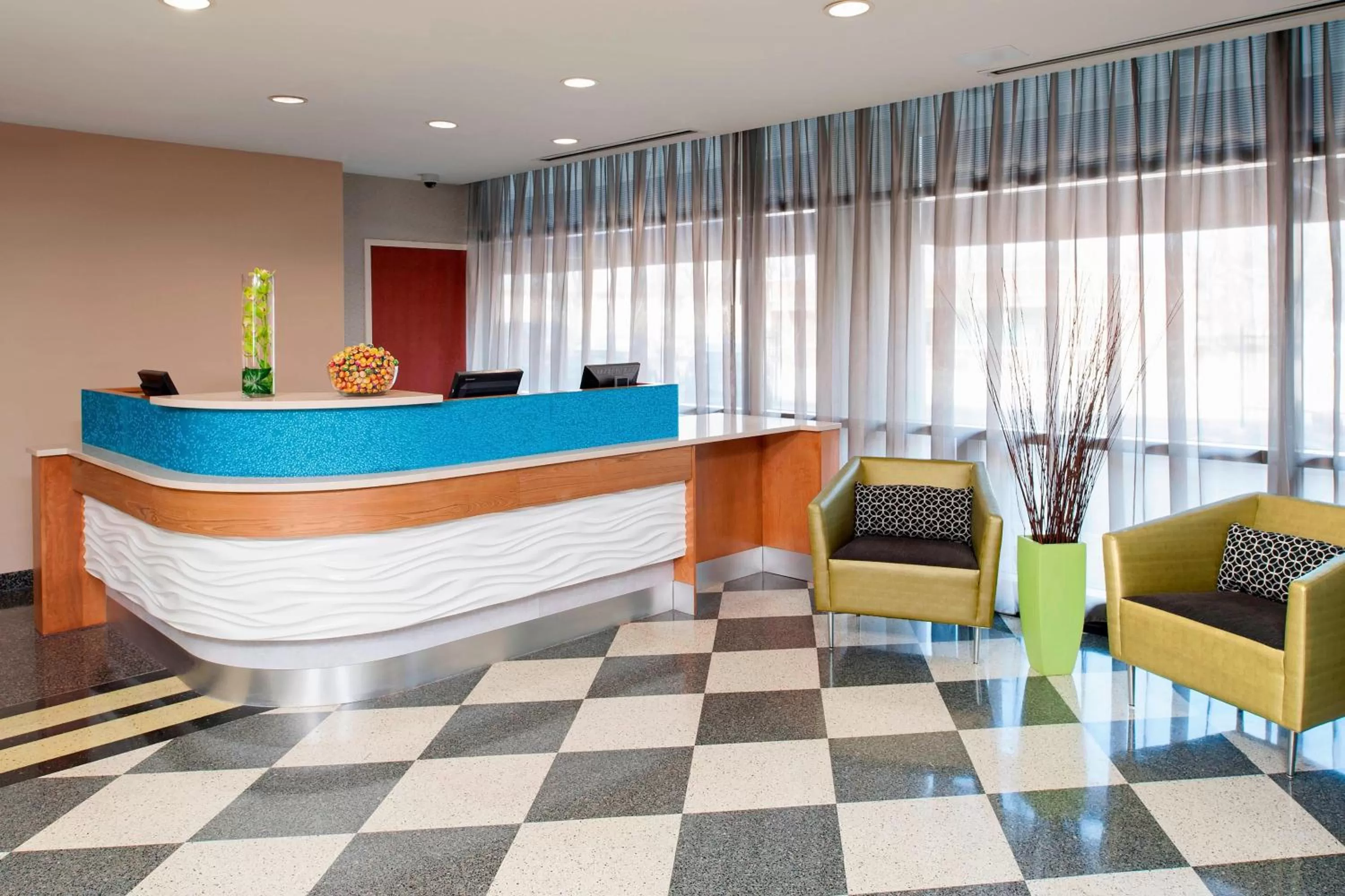 Lobby or reception in SpringHill Suites by Marriott Chicago O'Hare
