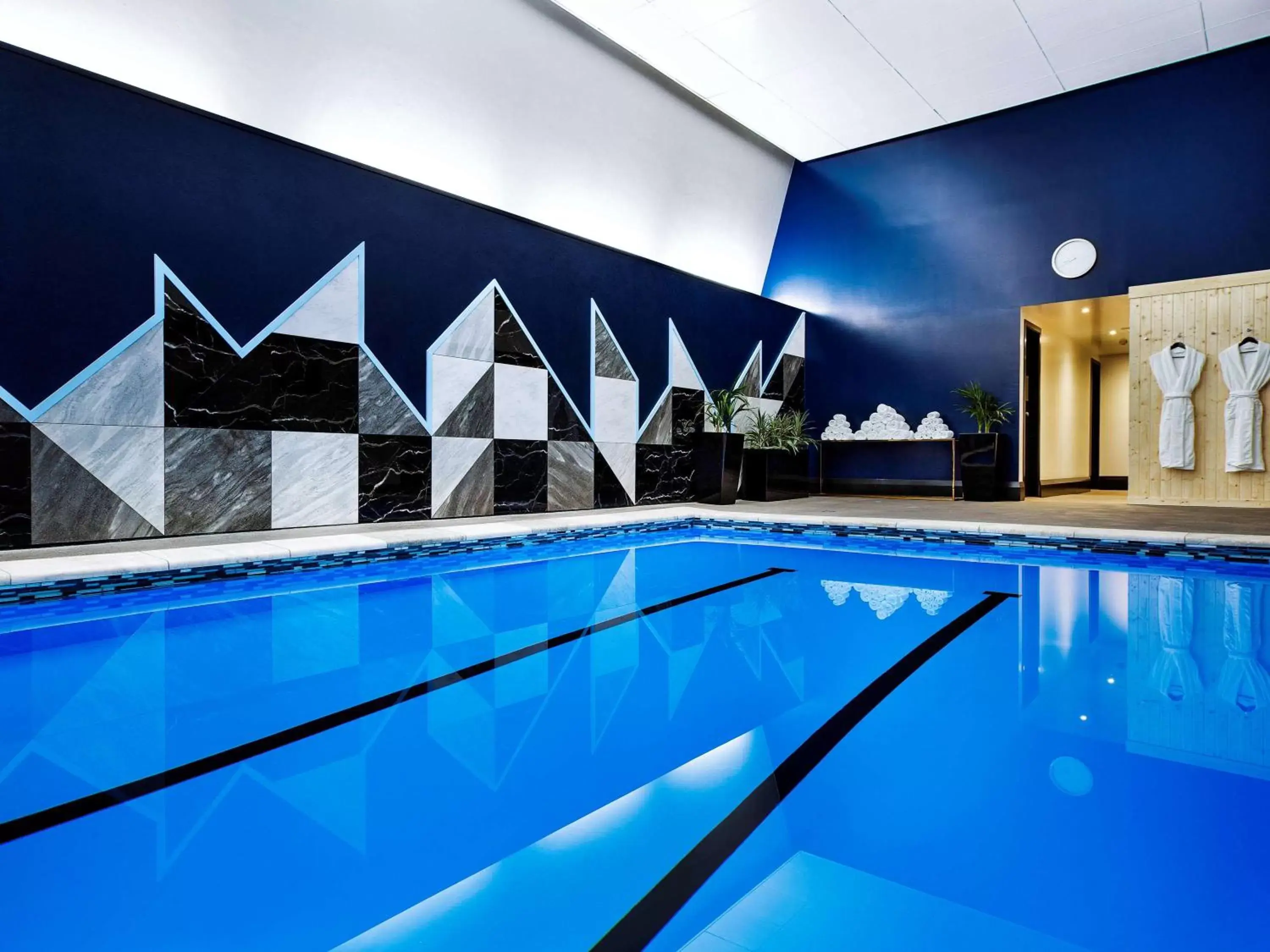 Fitness centre/facilities, Swimming Pool in Mövenpick Hotel Wellington