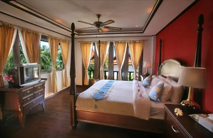 Photo of the whole room, Bed in Paradise Island Estate