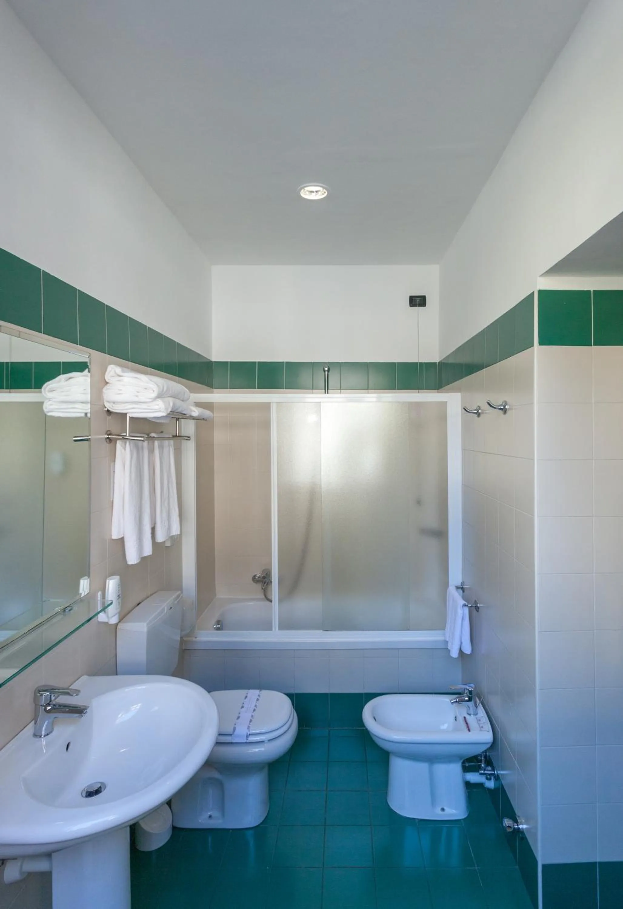 Bathroom in Best Quality Hotel Dock Milano