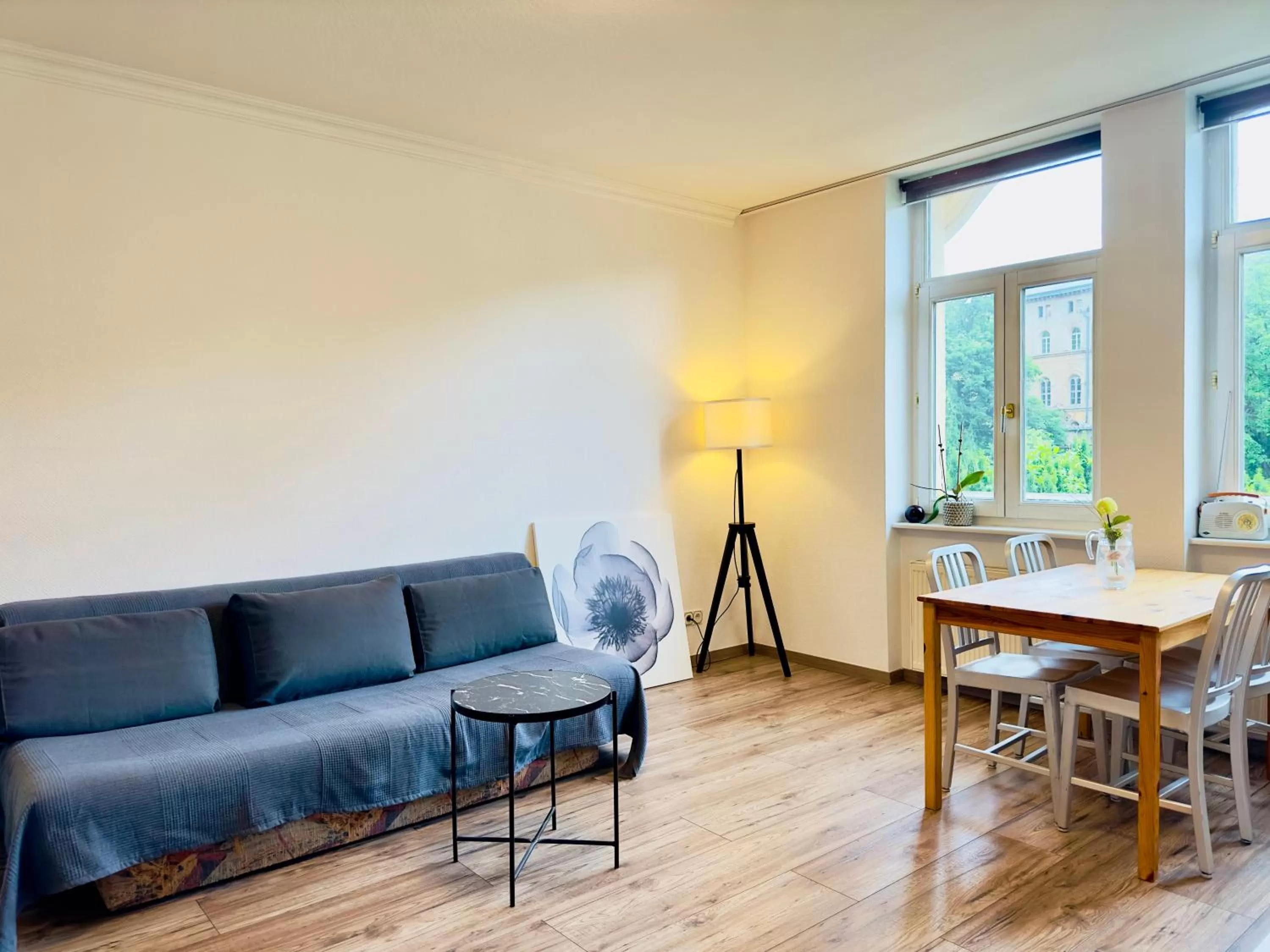 Seating Area in Saale, Marktplatz Zentrum, Apartmenthaus am Dom von Plant Room