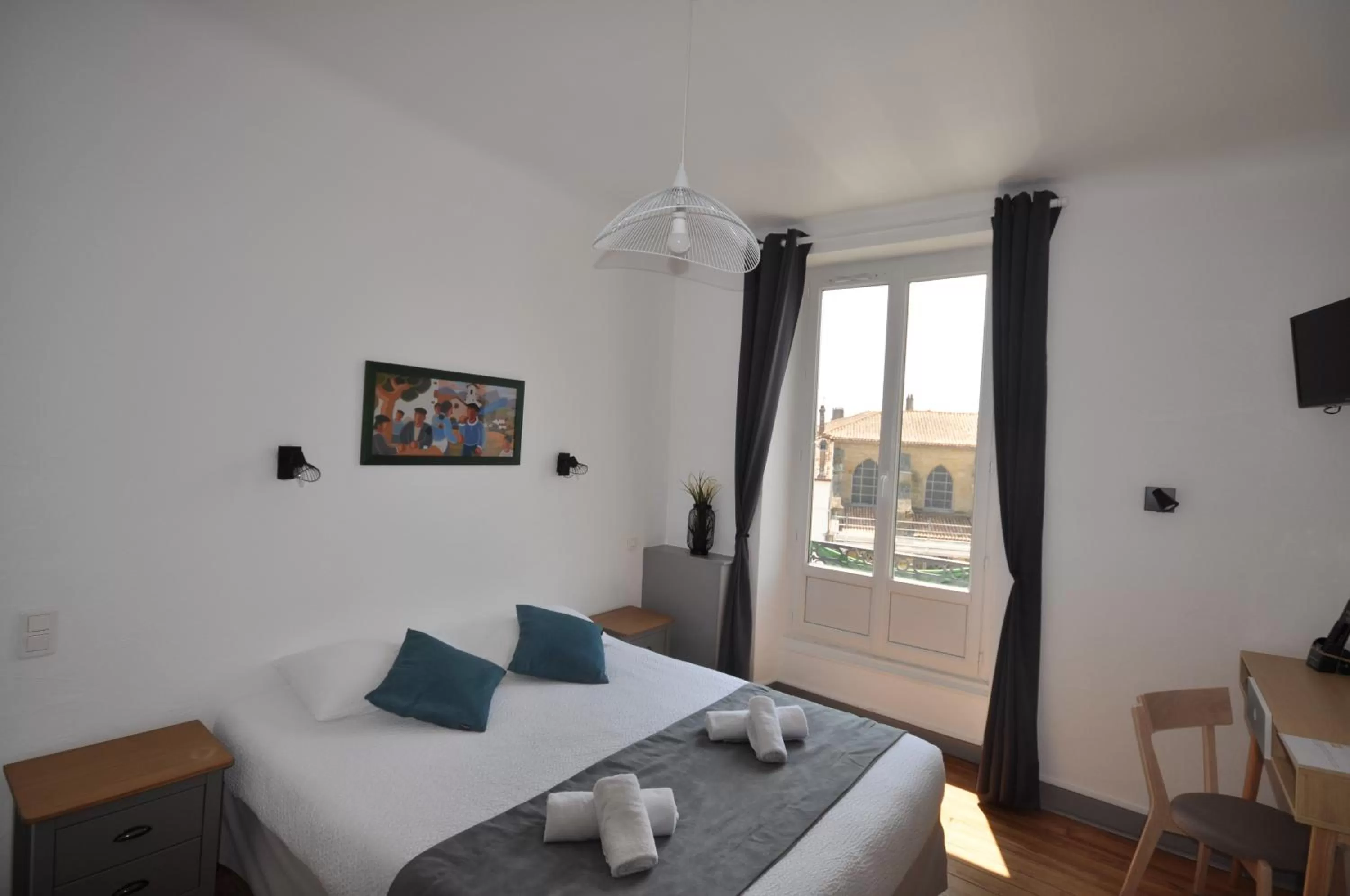 Photo of the whole room, Bed in Hotel Cote Basque