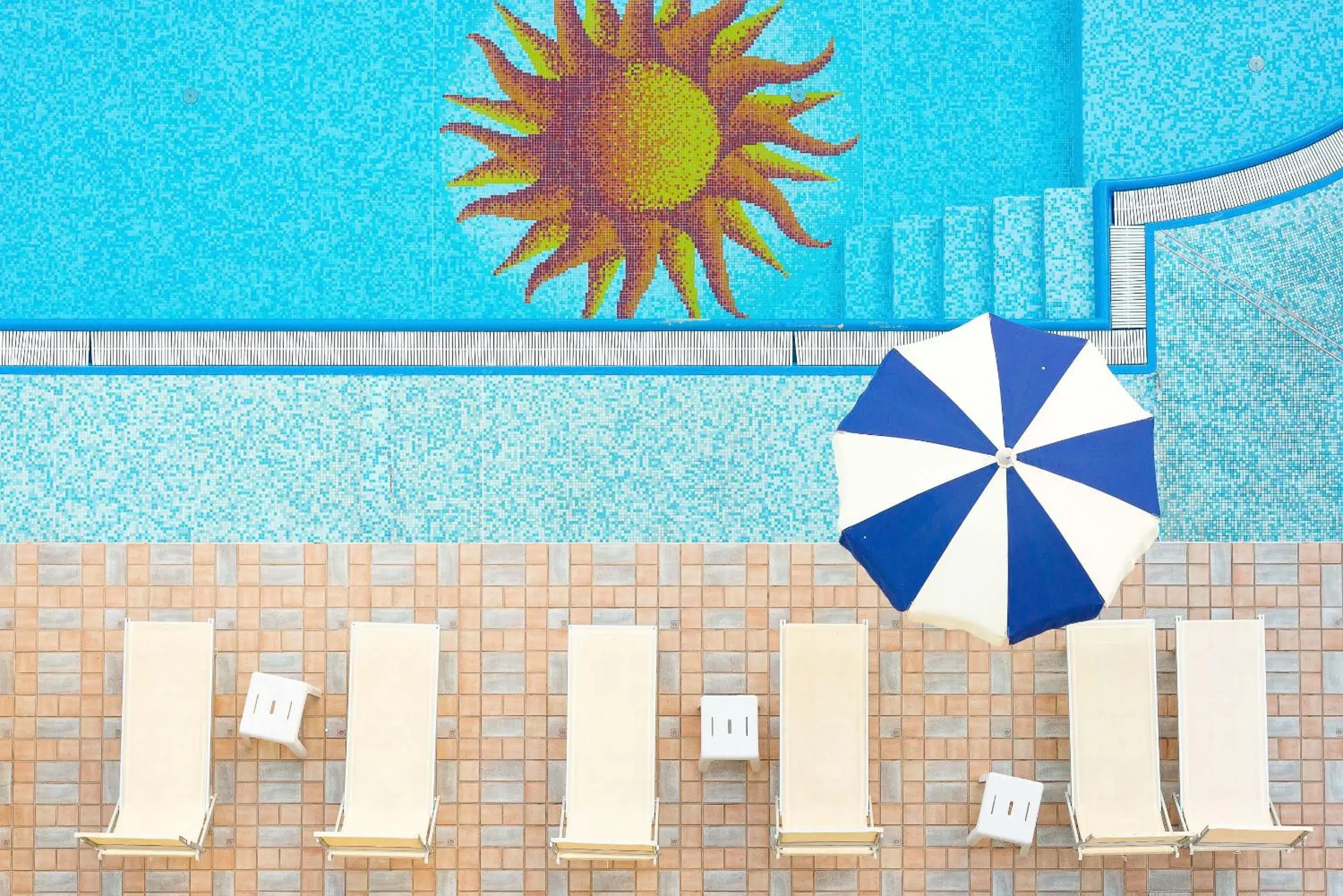 Swimming pool, Floor Plan in Universal Hotel