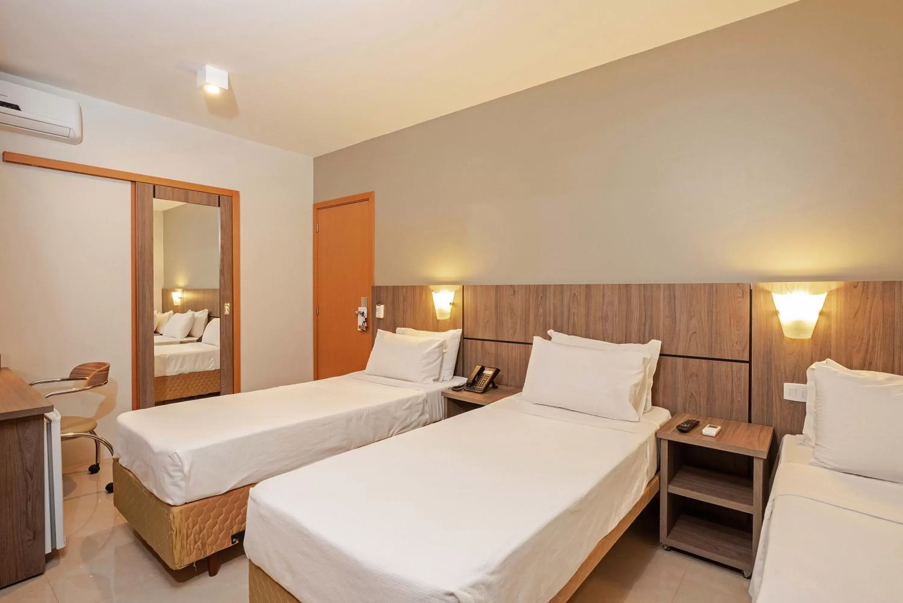 Bed in Slim Curitiba Av das Torres Bed in Slim Curitiba Av das Torres