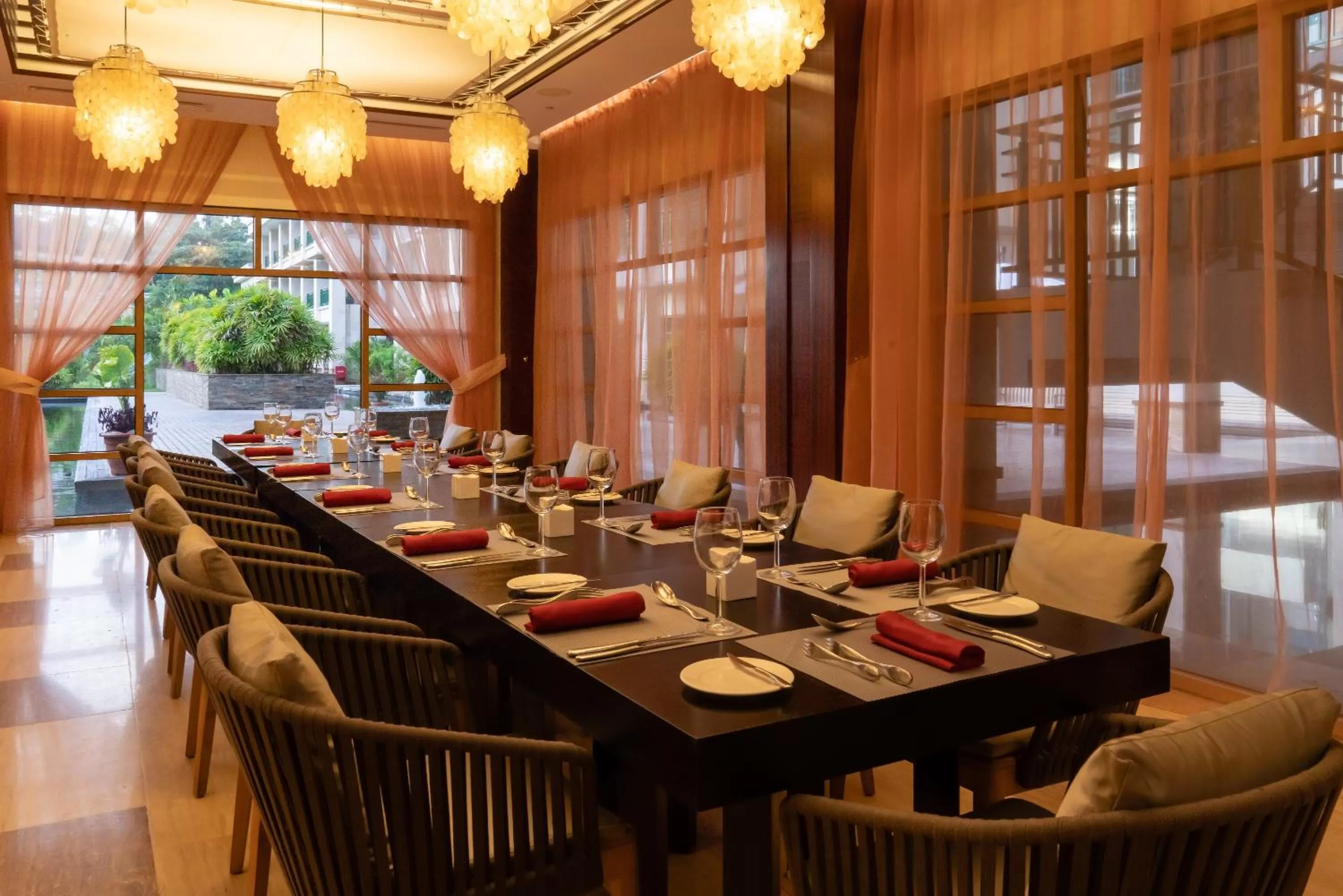 Restaurant/places to eat in Savoy Seychelles Resort & Spa