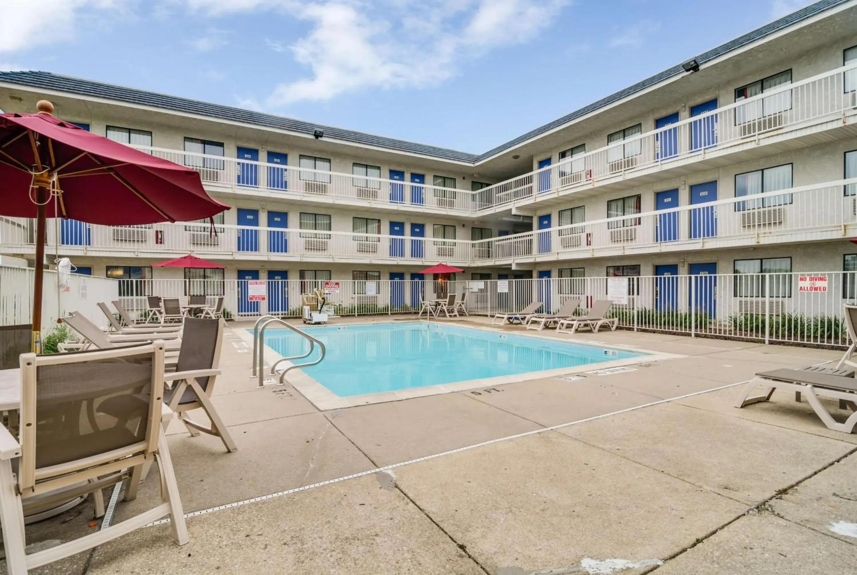 Motel 6-Rolling Meadows, IL - Chicago Northwest Motel 6-Rolling Meadows, IL - Chicago Northwest