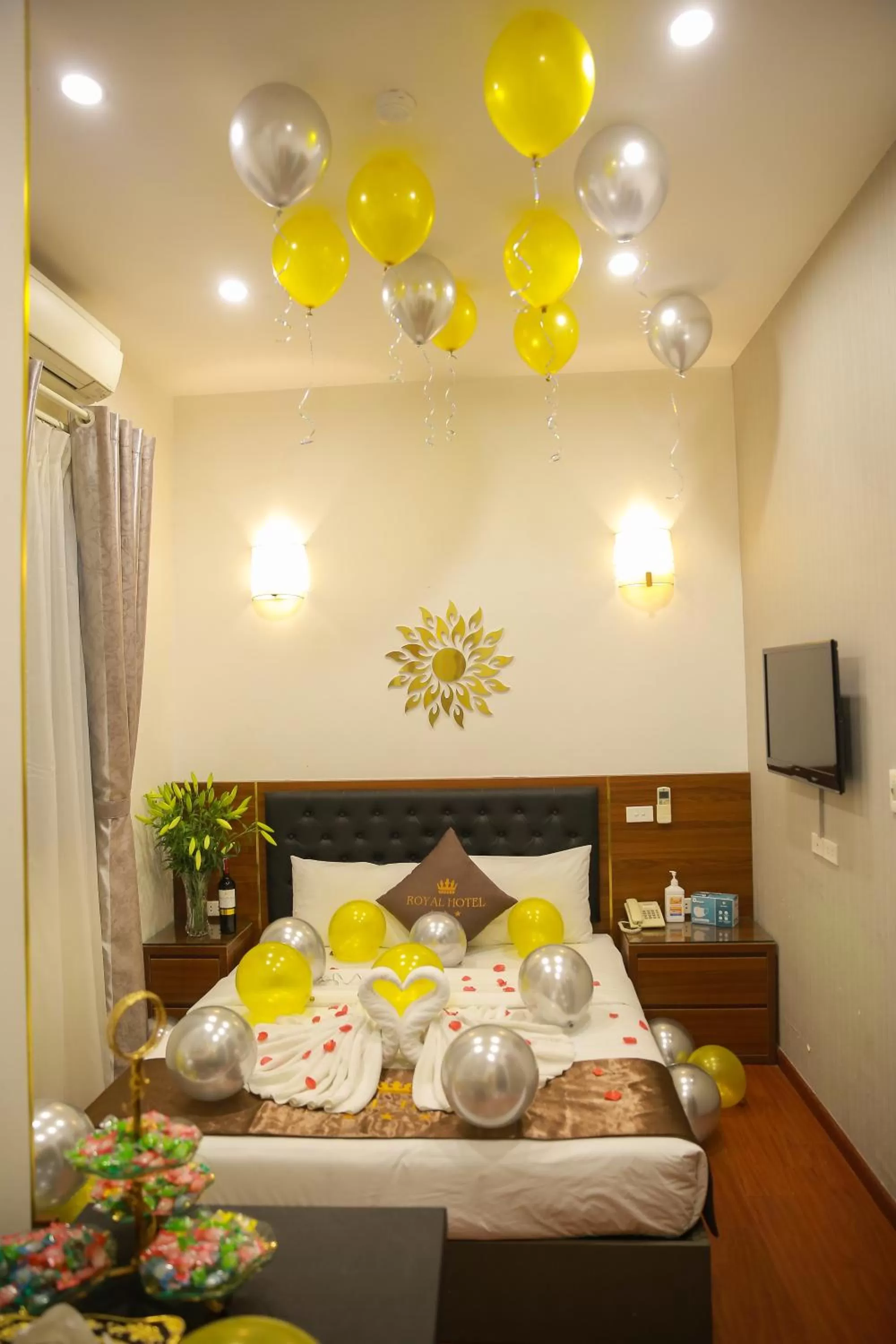 Bedroom in Royal Hotel