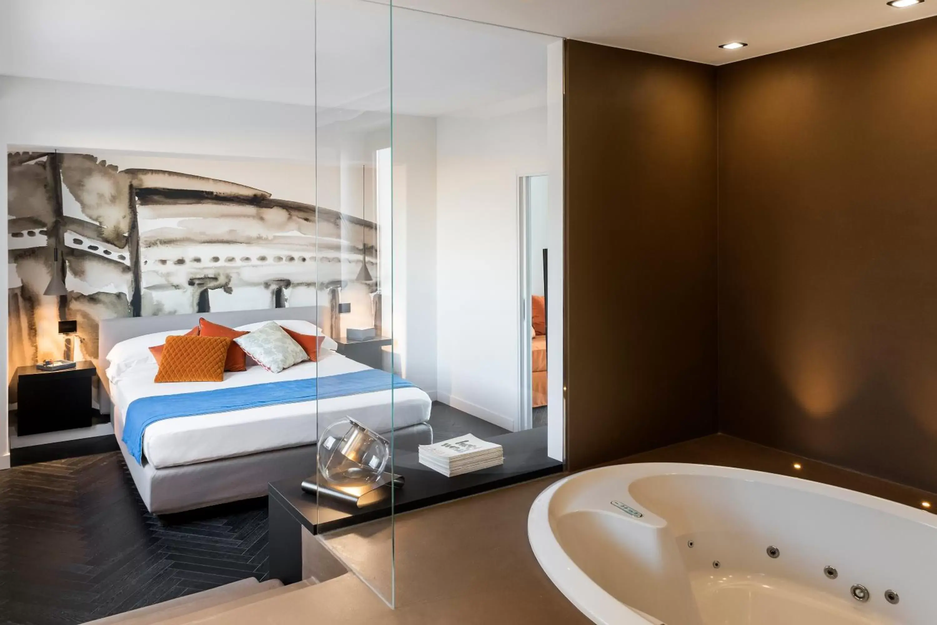 Bedroom, Bathroom in Hotel Plaza Opéra
